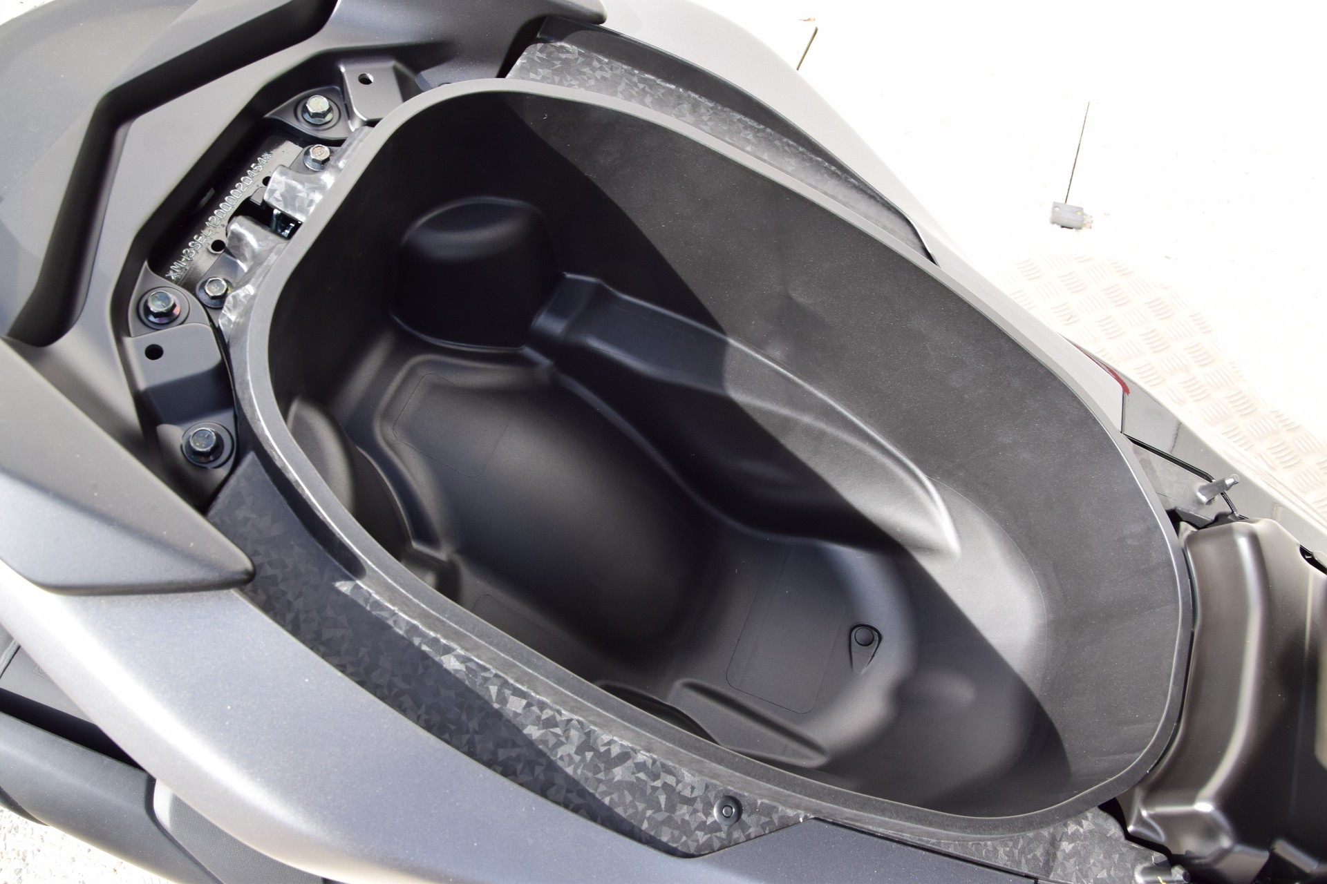 YAMAHA N-Max Tech Max GPD 125-image-11