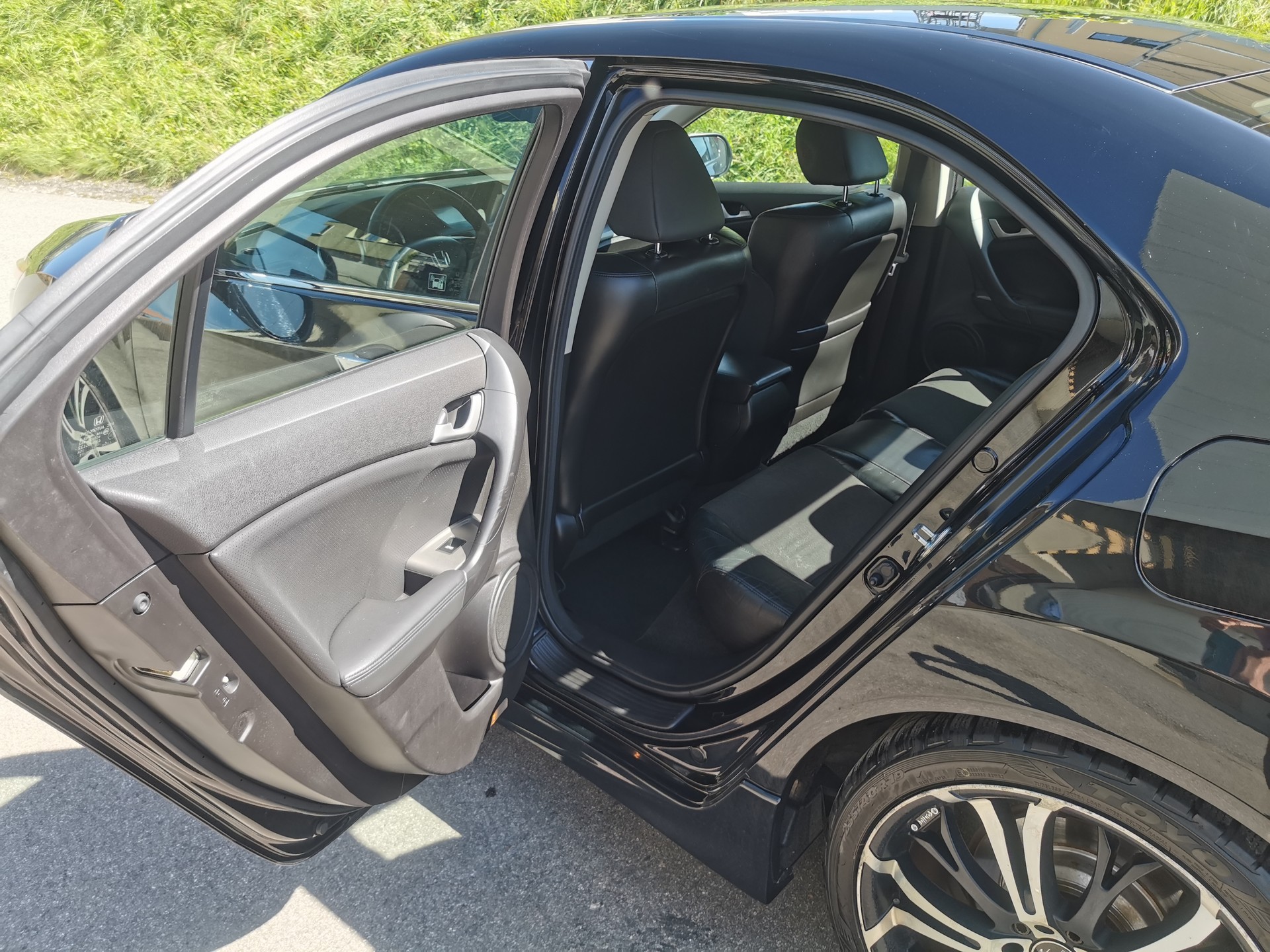 HONDA Accord 2.4i 16V Executive-Plus-image-15