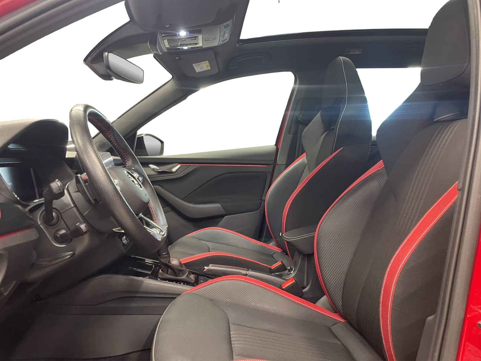 SKODA Kamiq 1.5 TSI ACT Monte Carlo DSG-image-9