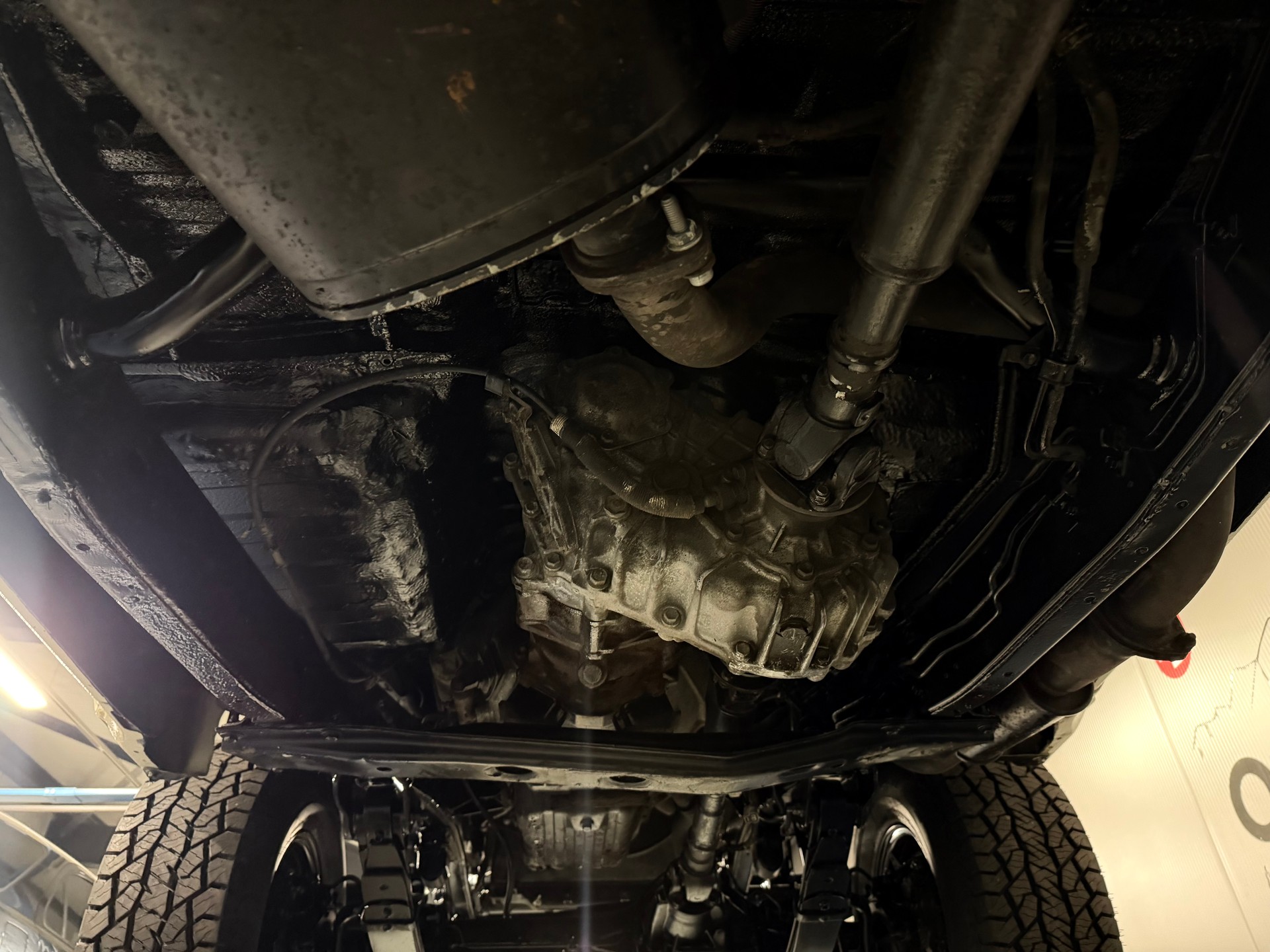 TOYOTA Land Cruiser 400 HdT 4.2 D-image-16