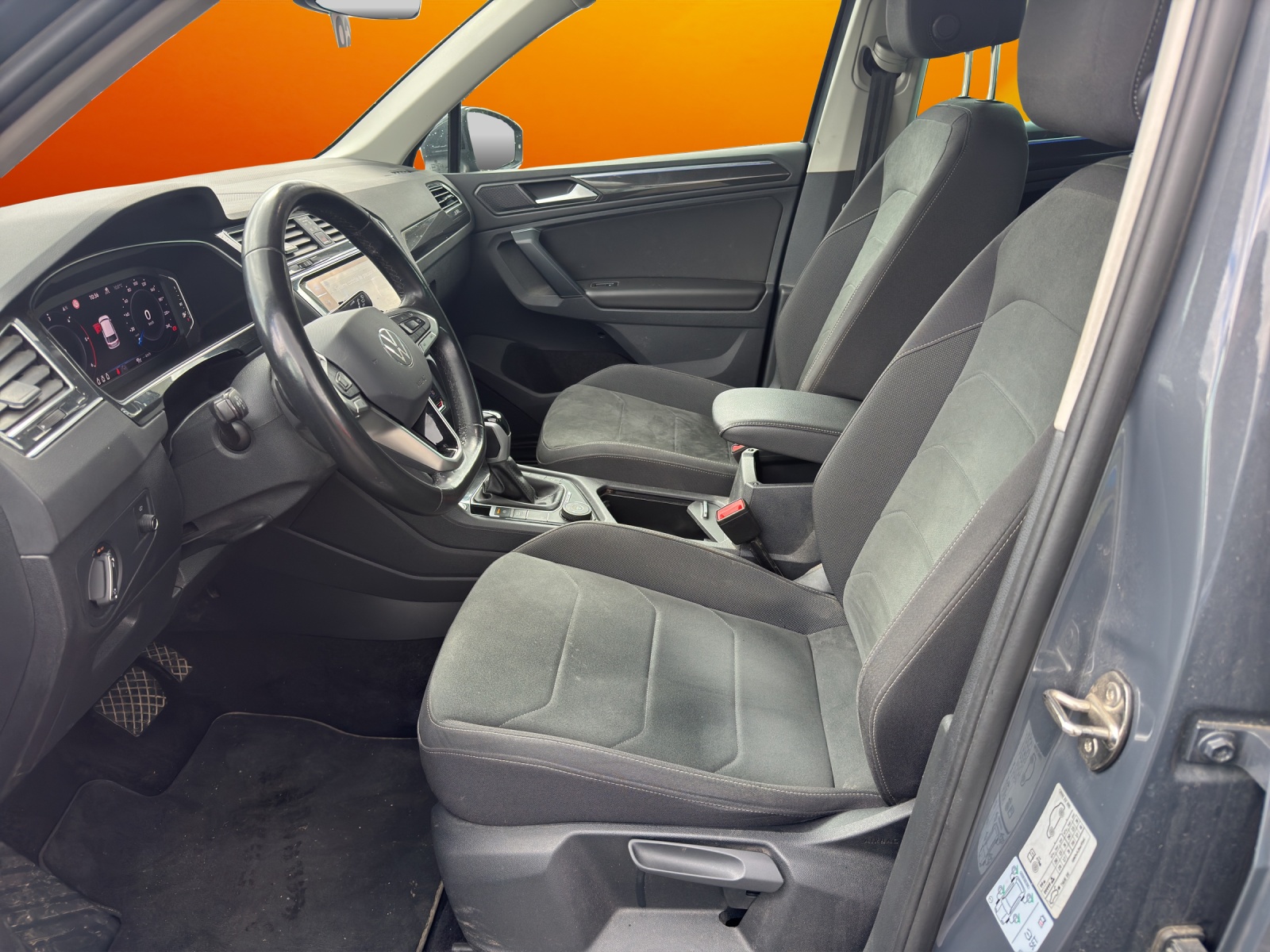 VW Tiguan 2.0 TDI SCR Elegance 4Motion DSG *** Garantie 5 ans / 150'000 Km ***-image-10