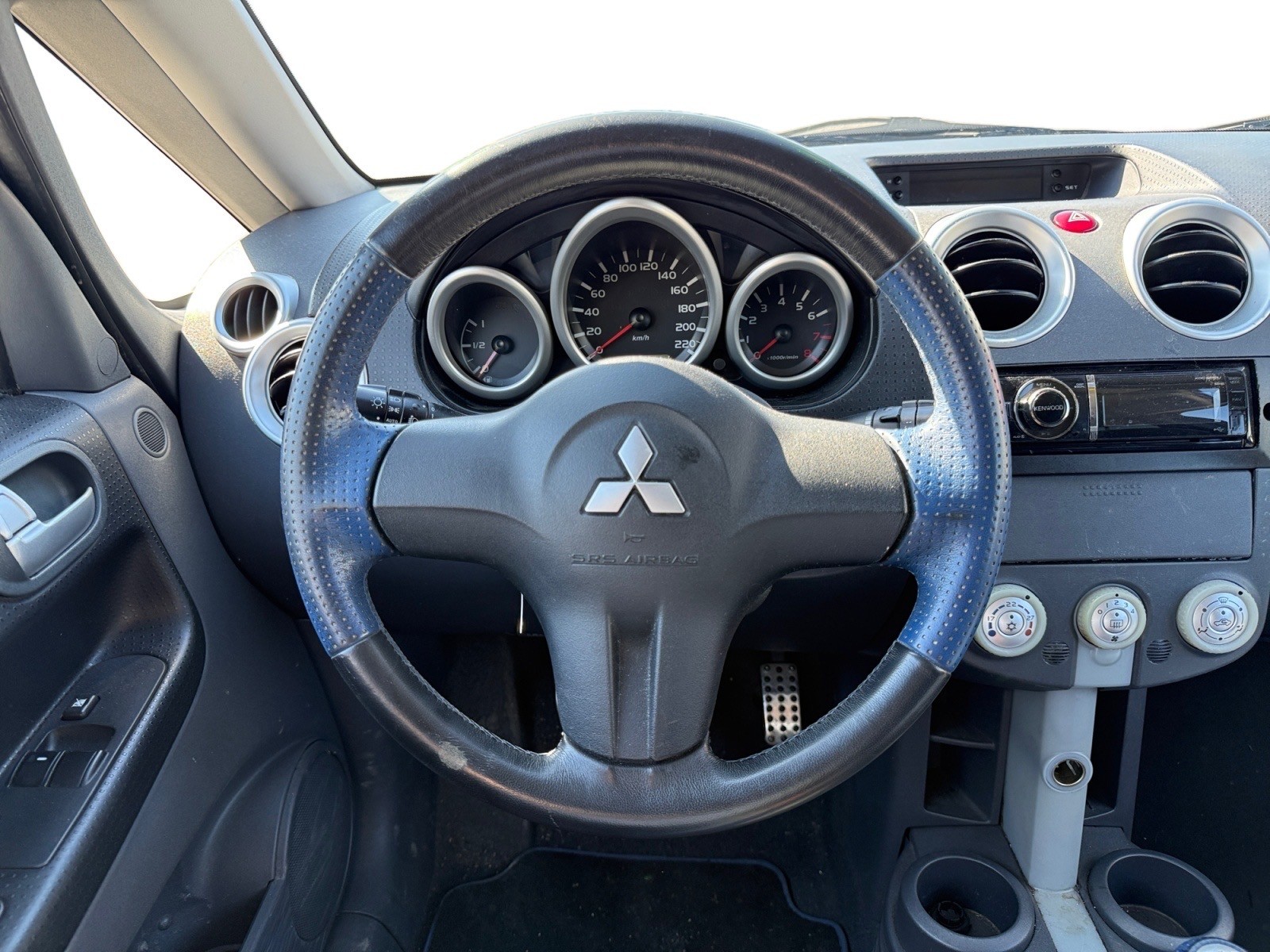MITSUBISHI Colt 1.3 16V Inform-image-10