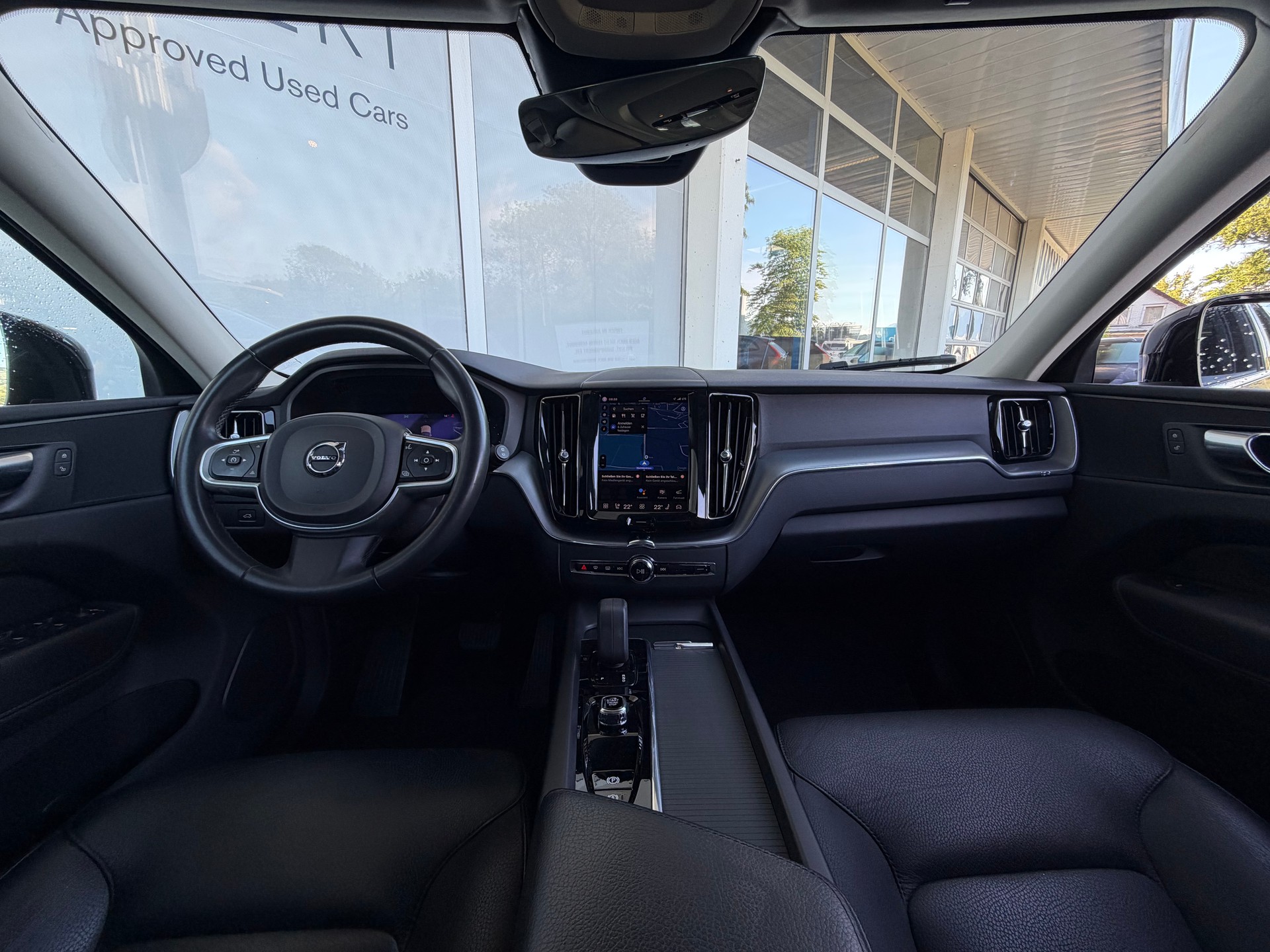 VOLVO XC60 B4 Diesel Mild Hybrid AWD Momentum Geartronic-image-5