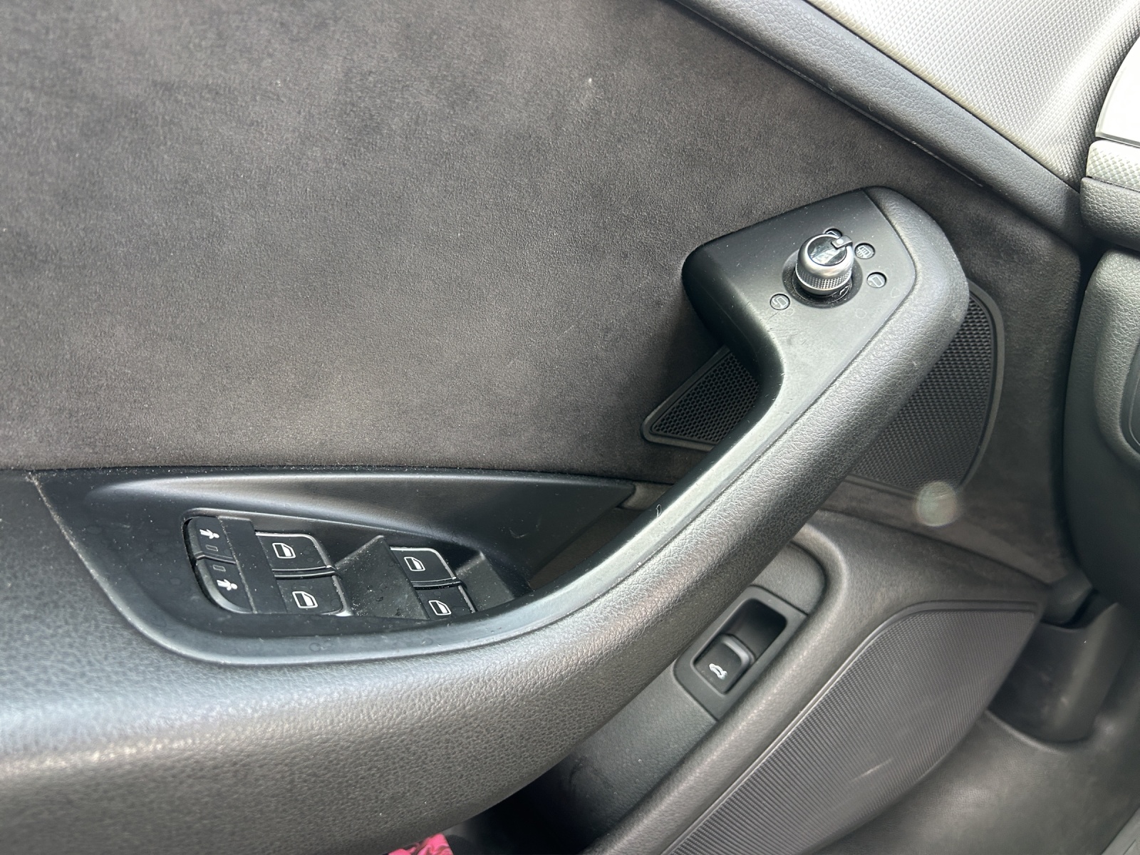 AUDI A6 Avant 2.0 TDI ultra multitronic-image-14