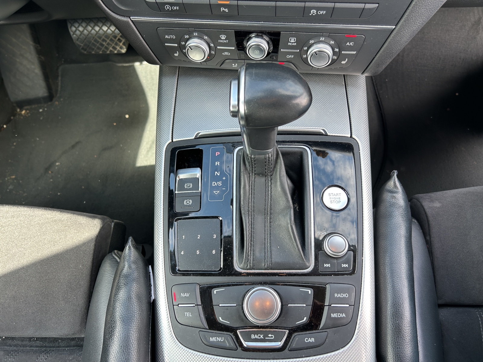 AUDI A6 Avant 2.0 TDI ultra multitronic-image-12