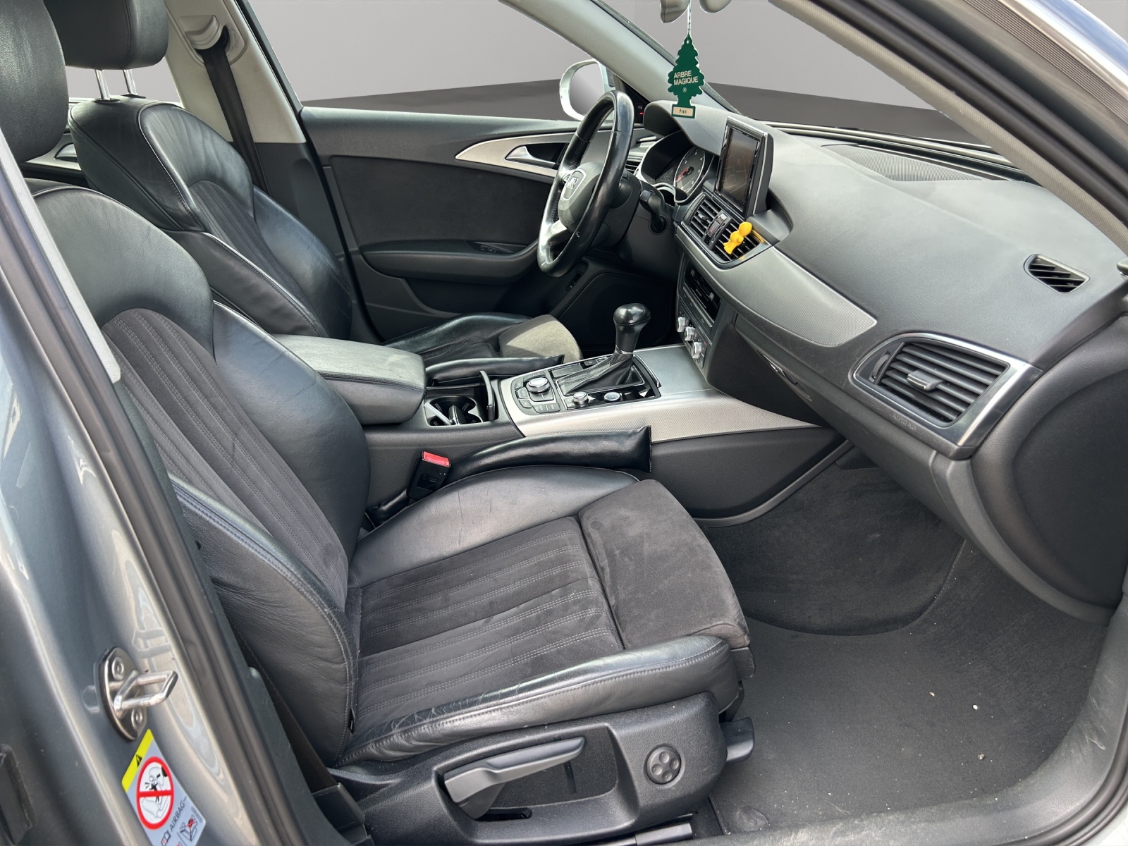 AUDI A6 Avant 2.0 TDI ultra multitronic-image-10