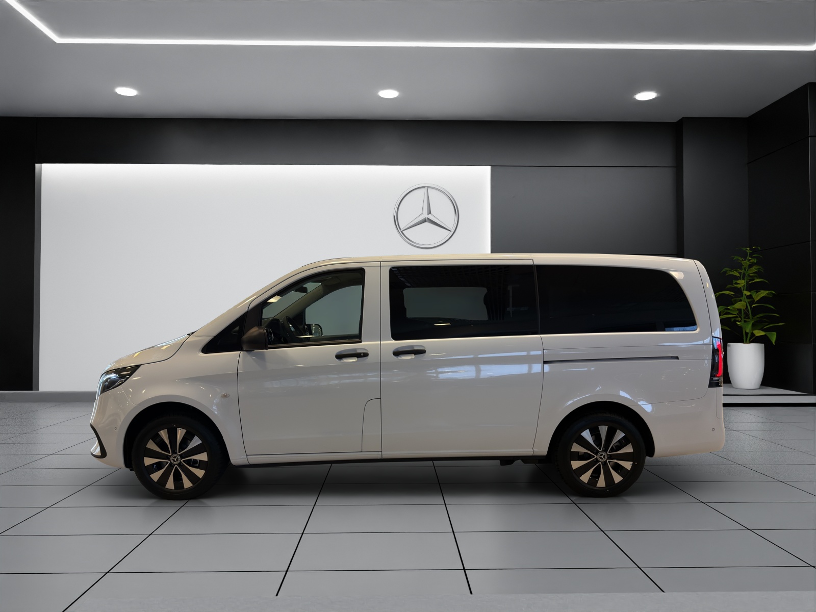 MERCEDES-BENZ Vito 116 CDI Lang Select Tourer 4Matic 9G-Tronic-image-2