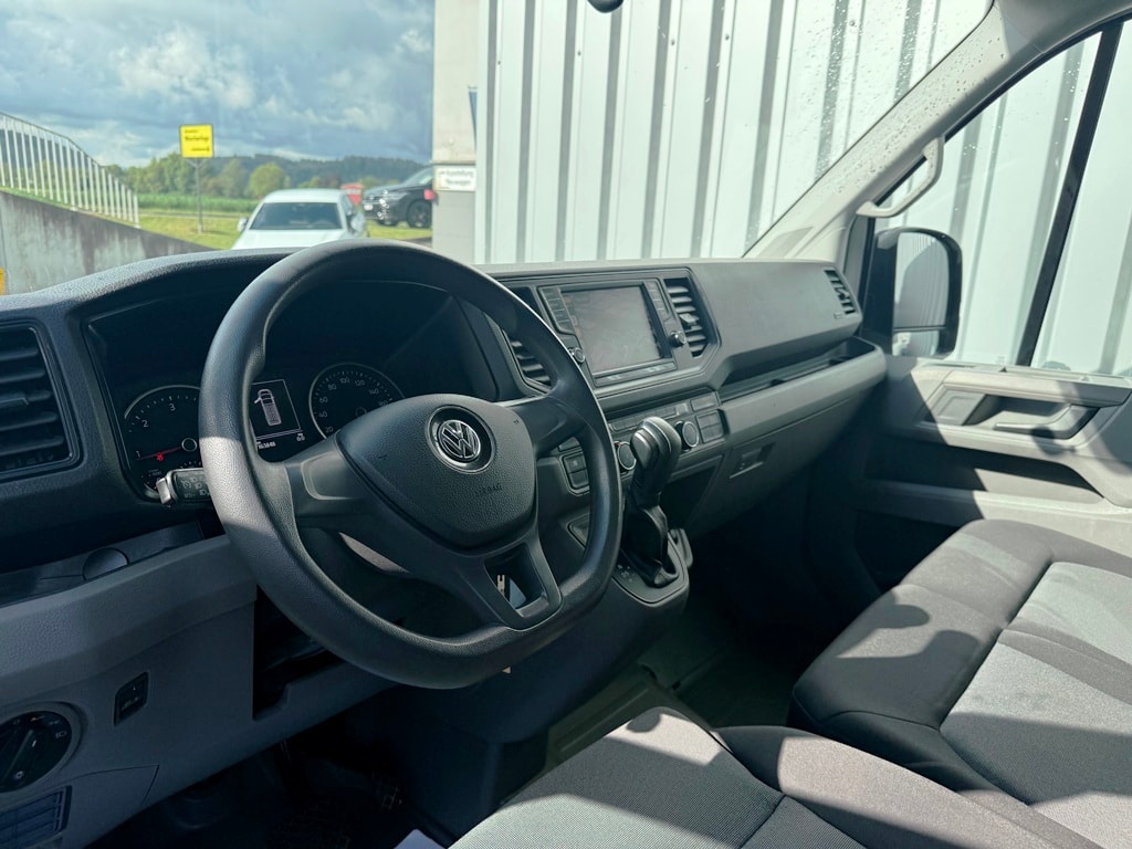 VW Crafter 35 2.0 TDI L3 A-image-5