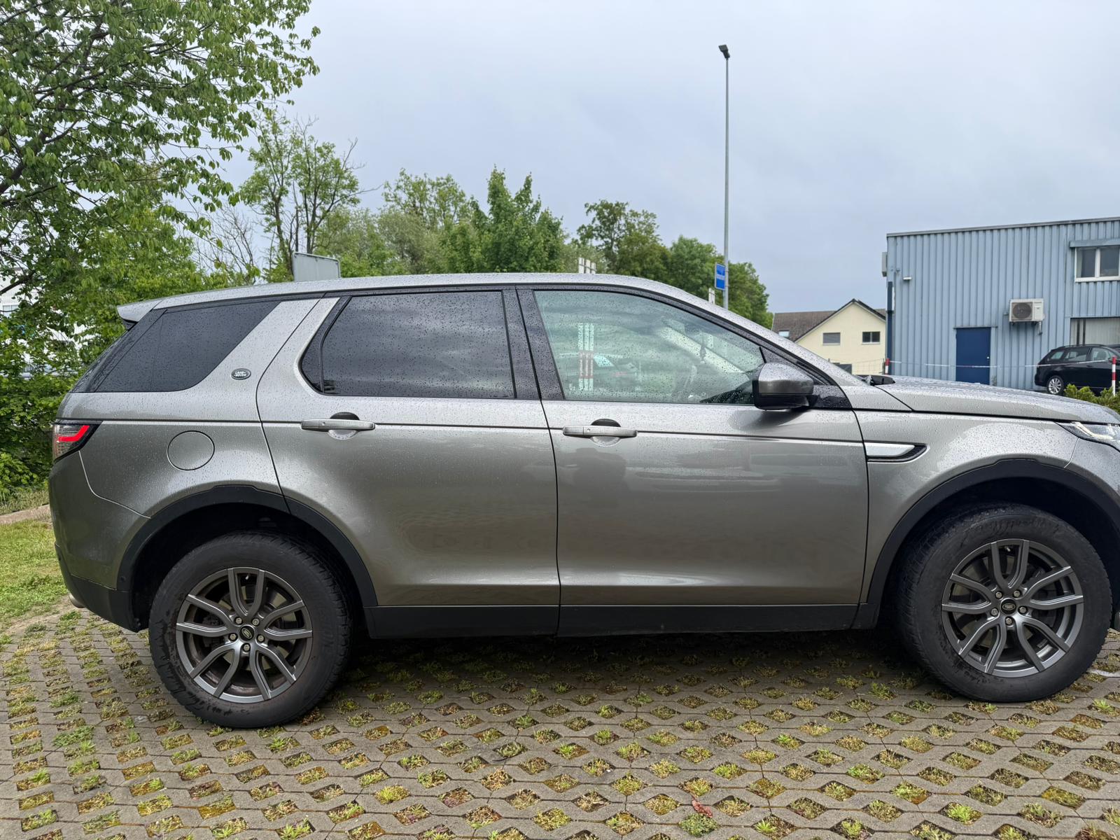 LAND ROVER Discovery Sport 2.0 SD4 HSE Luxury AT9-image-2
