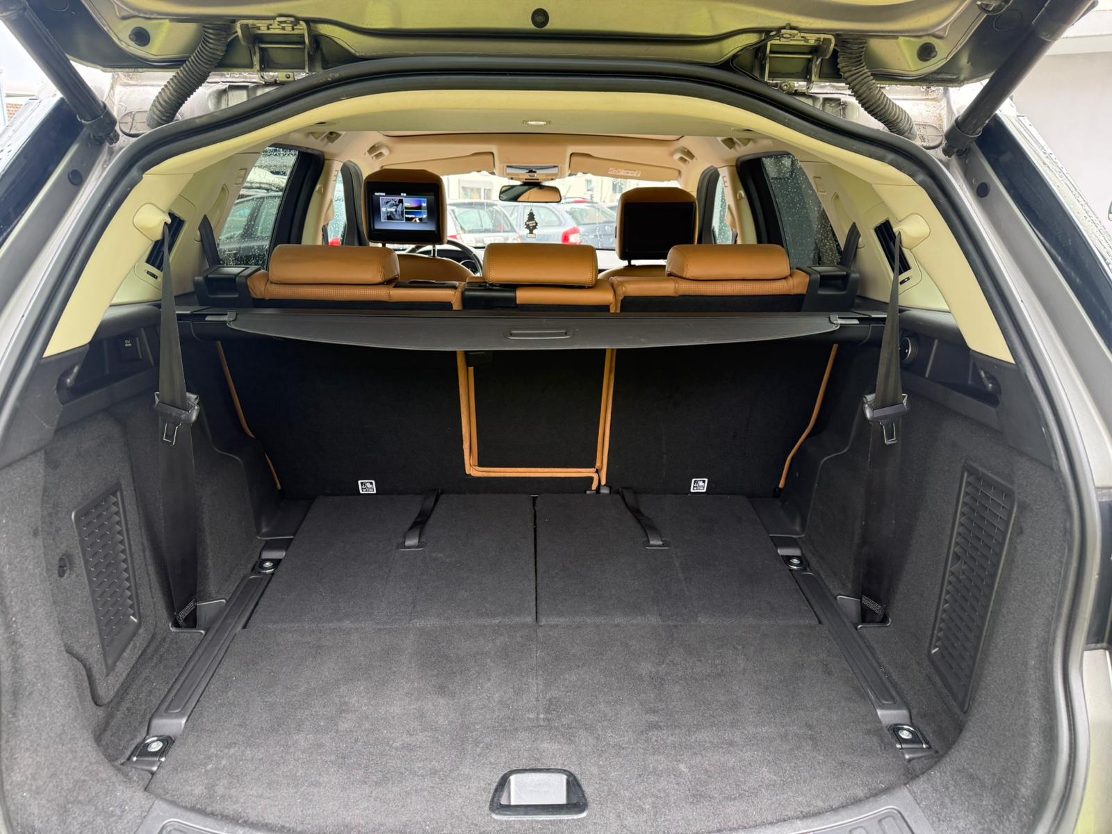 LAND ROVER Discovery Sport 2.0 SD4 HSE Luxury AT9-image-14