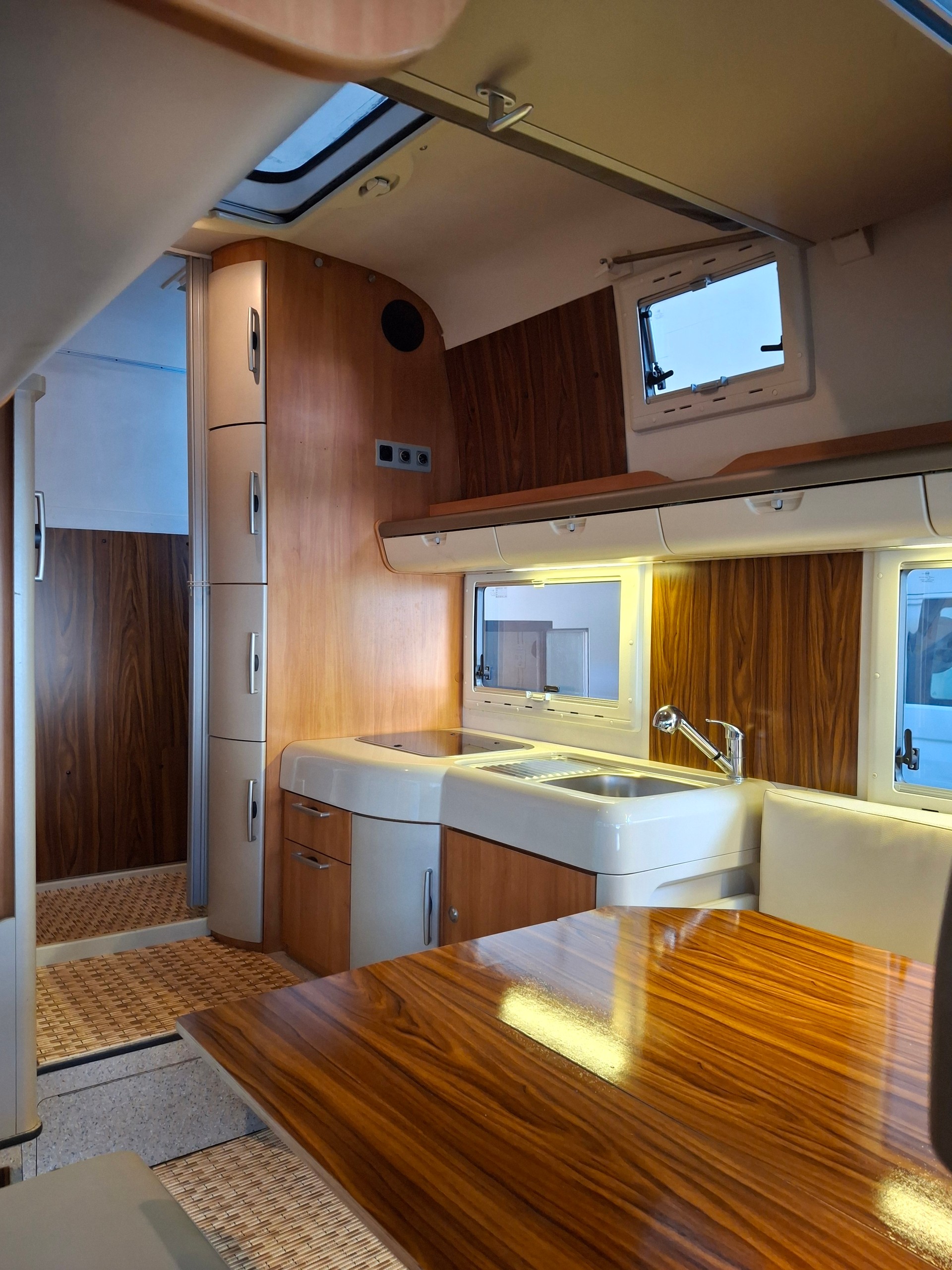 HYMER Exsis-image-3