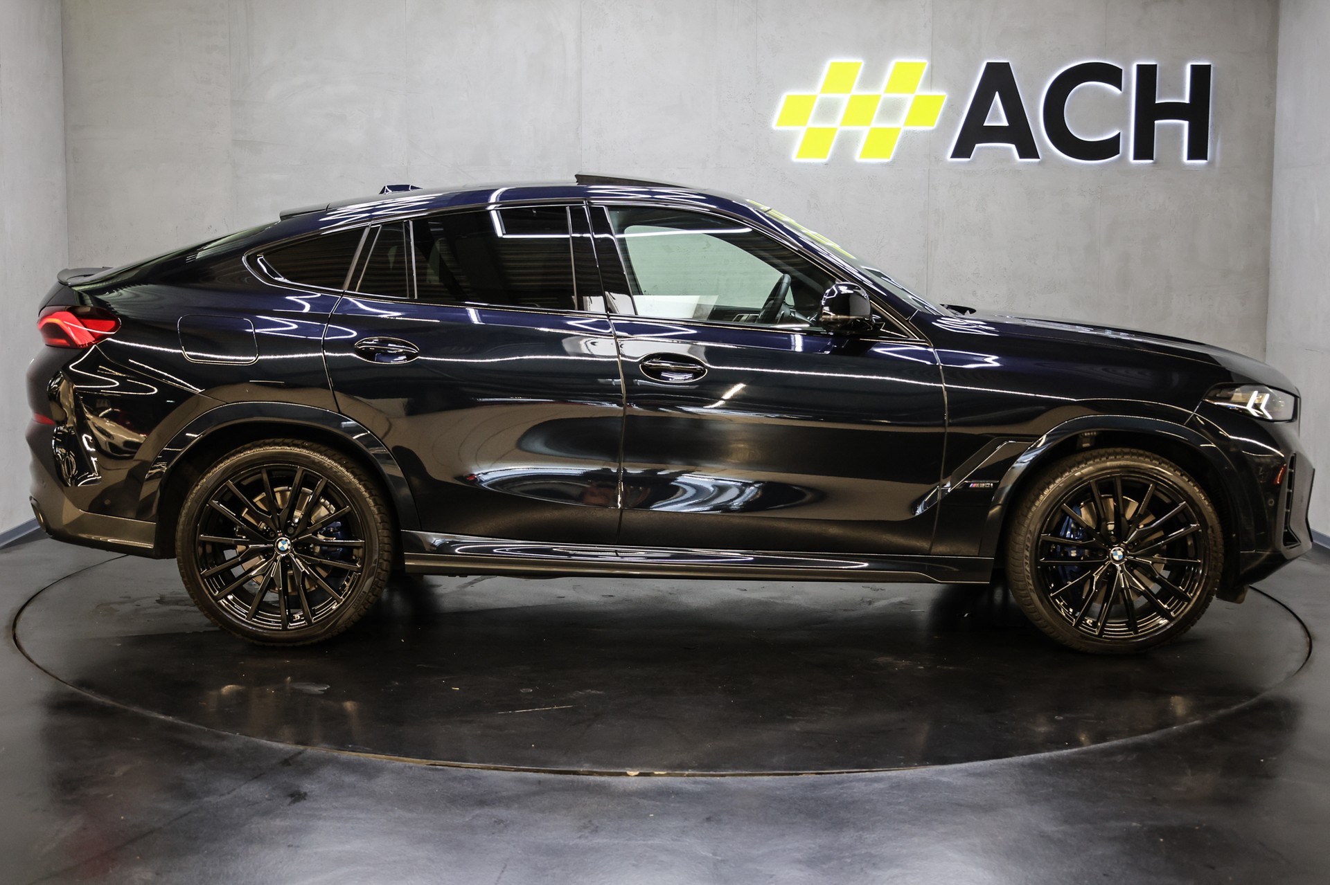 BMW X6 M60i M Sport Pro-image-9