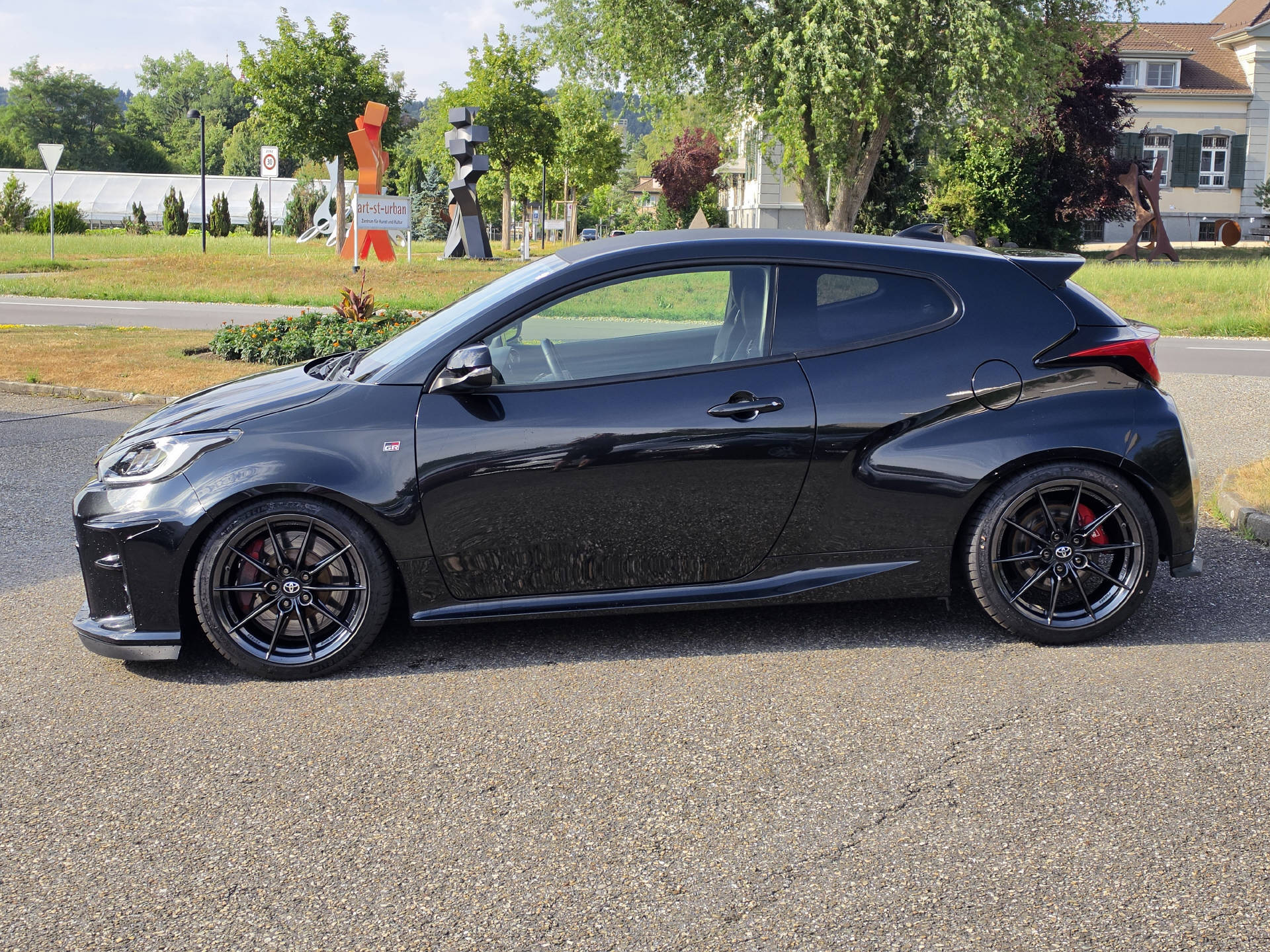 TOYOTA GR Yaris 1.6 Turbo Sport 4x4-showroom-element-1