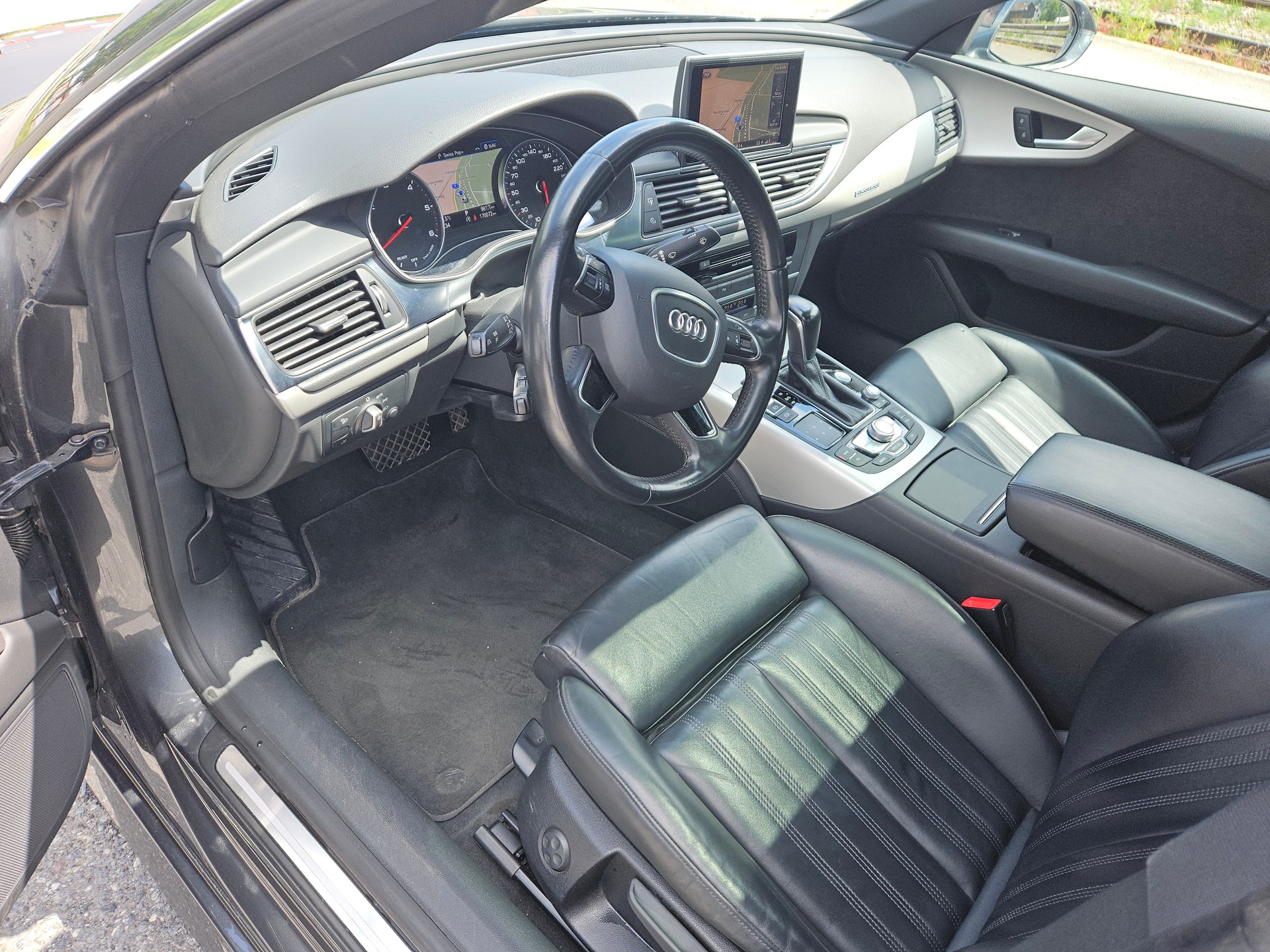 AUDI 3.0 V6 TDI quattro S-Tronic-image-4