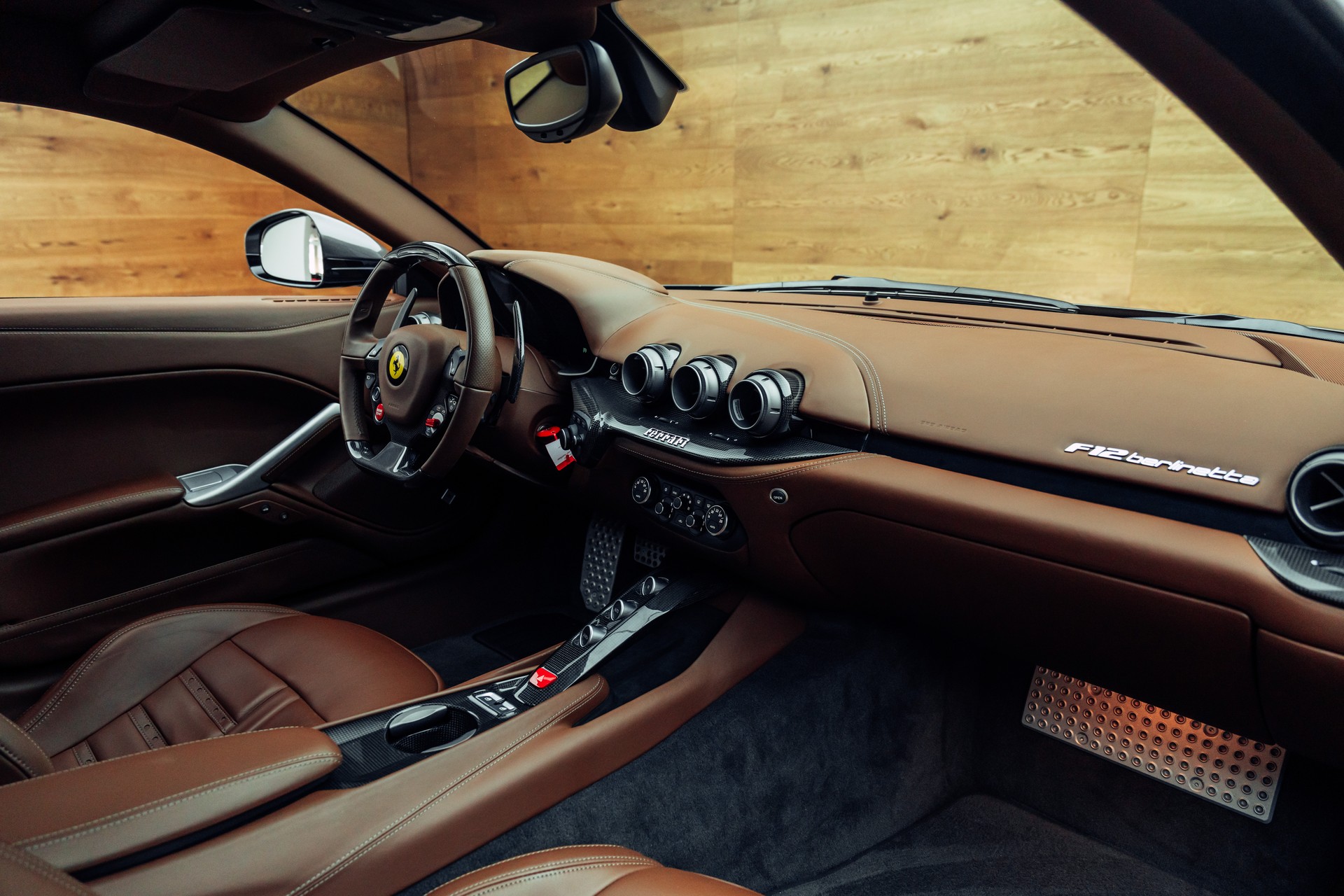 FERRARI F12 Berlinetta Canna di Fucile-image-5