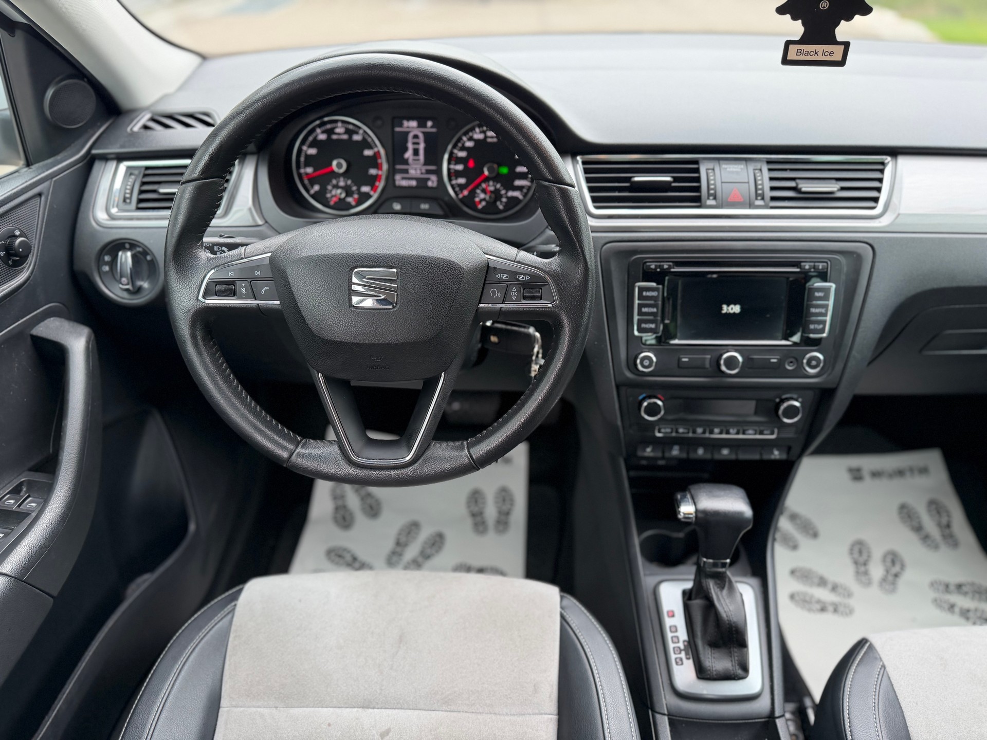 SEAT Toledo 1.4 TSI ITECH DSG-image-8