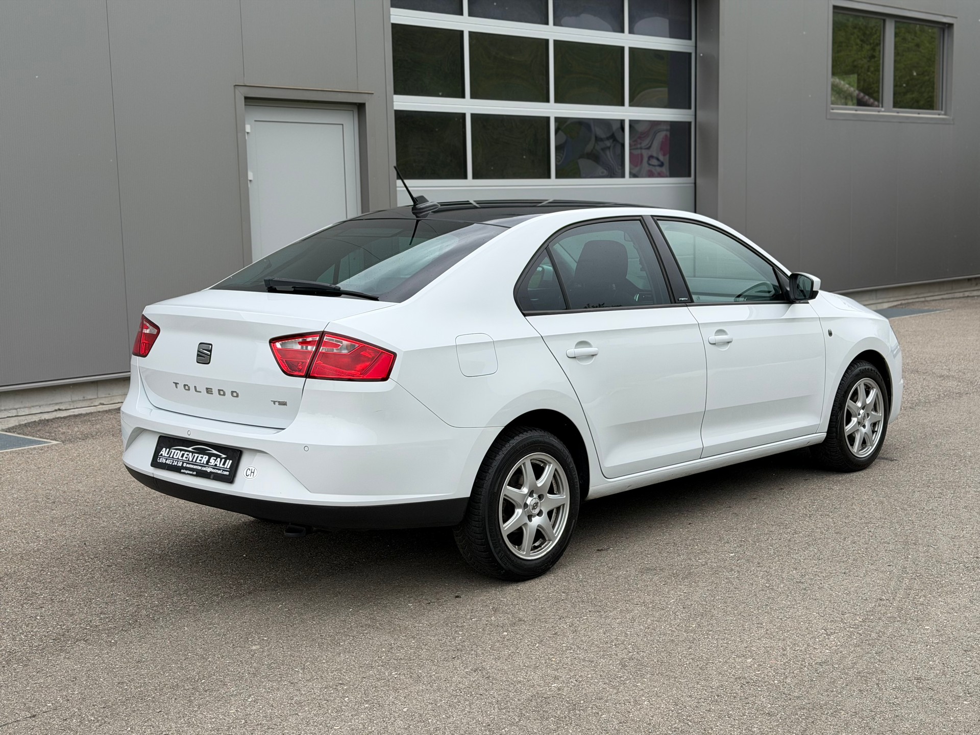 SEAT Toledo 1.4 TSI ITECH DSG-image-4