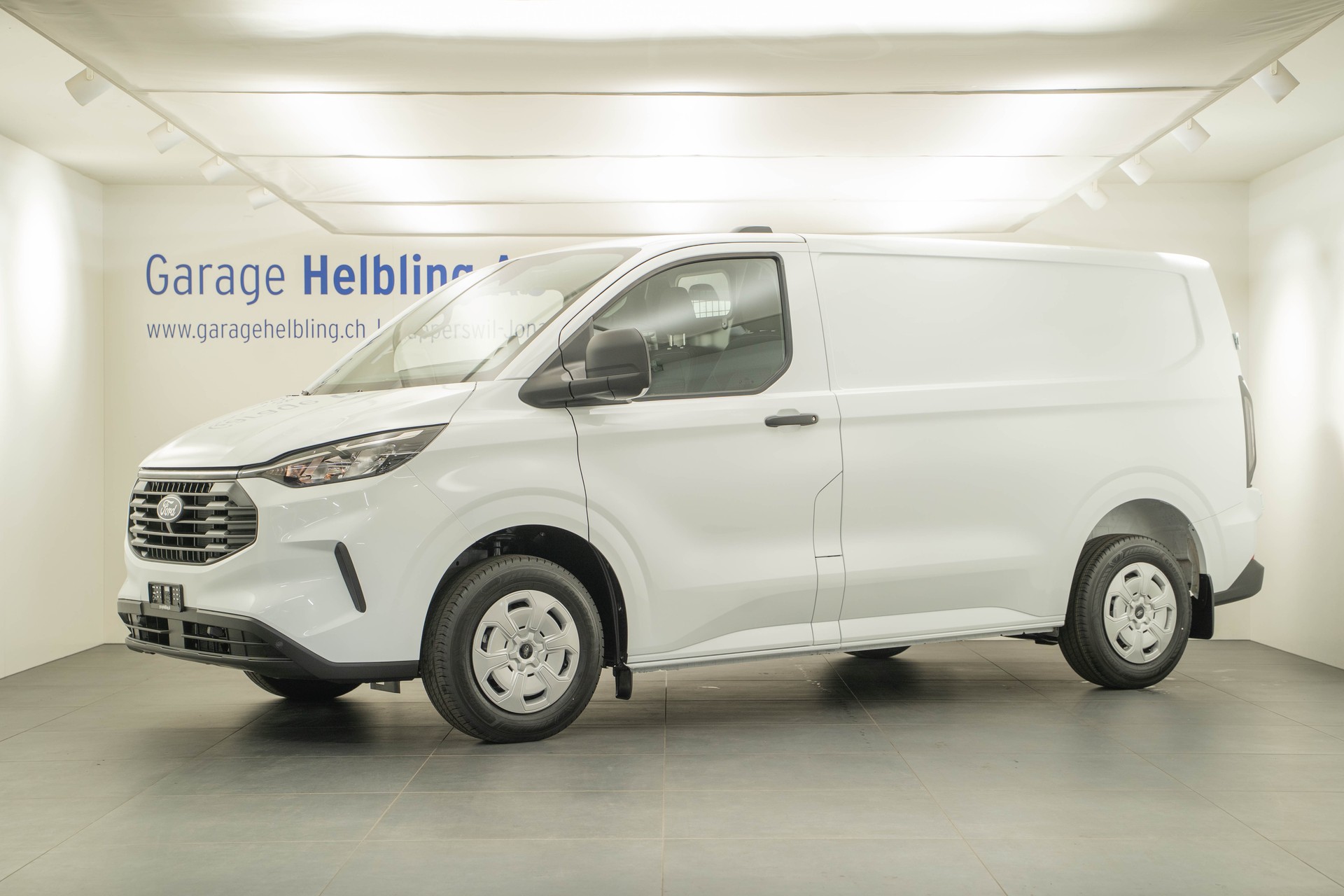 FORD Transit C Van 320 L1 2.0 EcoBlue 136 Trend-image-0