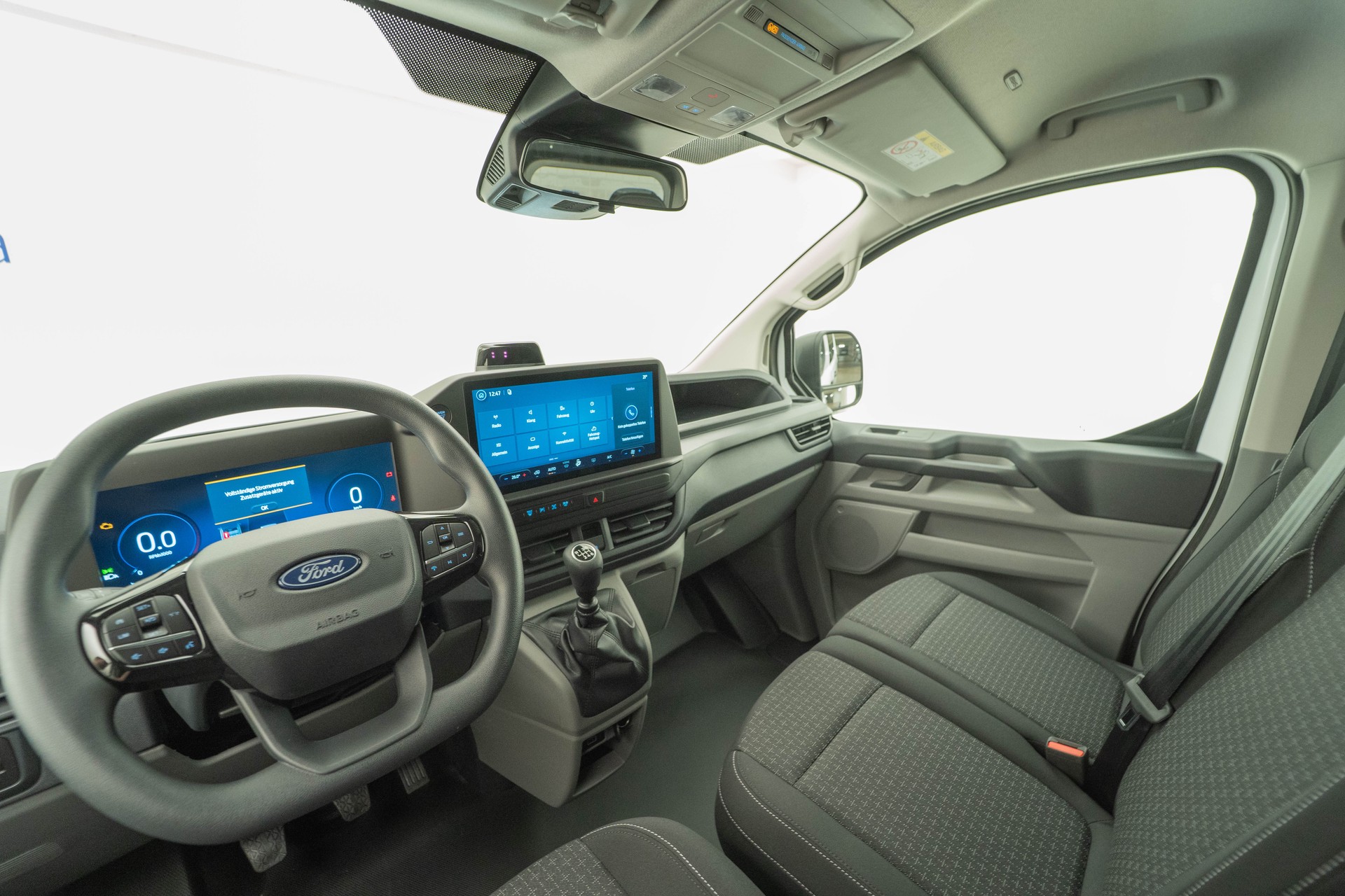 FORD Transit C Van 320 L1 2.0 EcoBlue 136 Trend-image-8