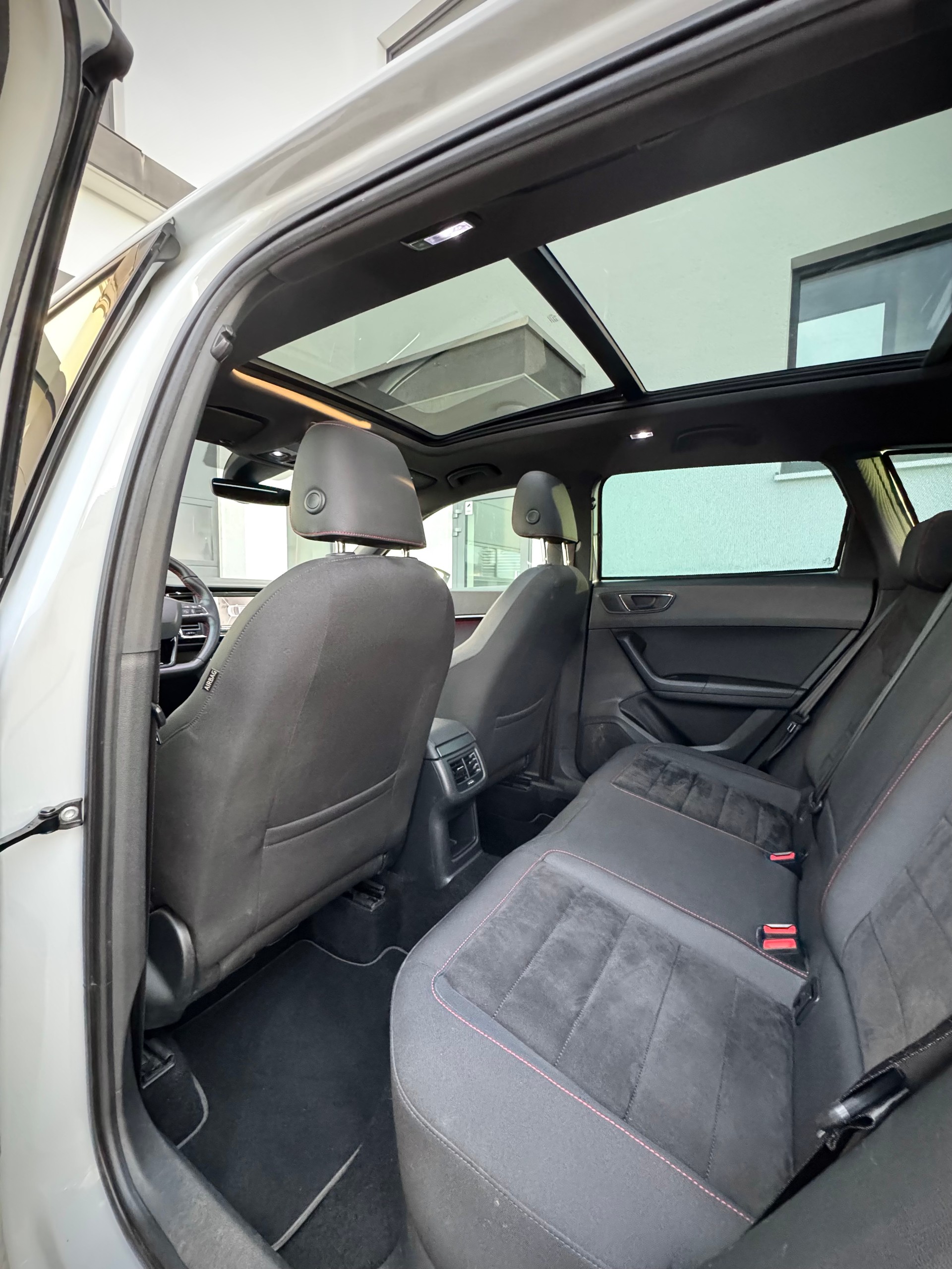 SEAT Ateca 2.0 TSI FR 4Drive DSG-image-12