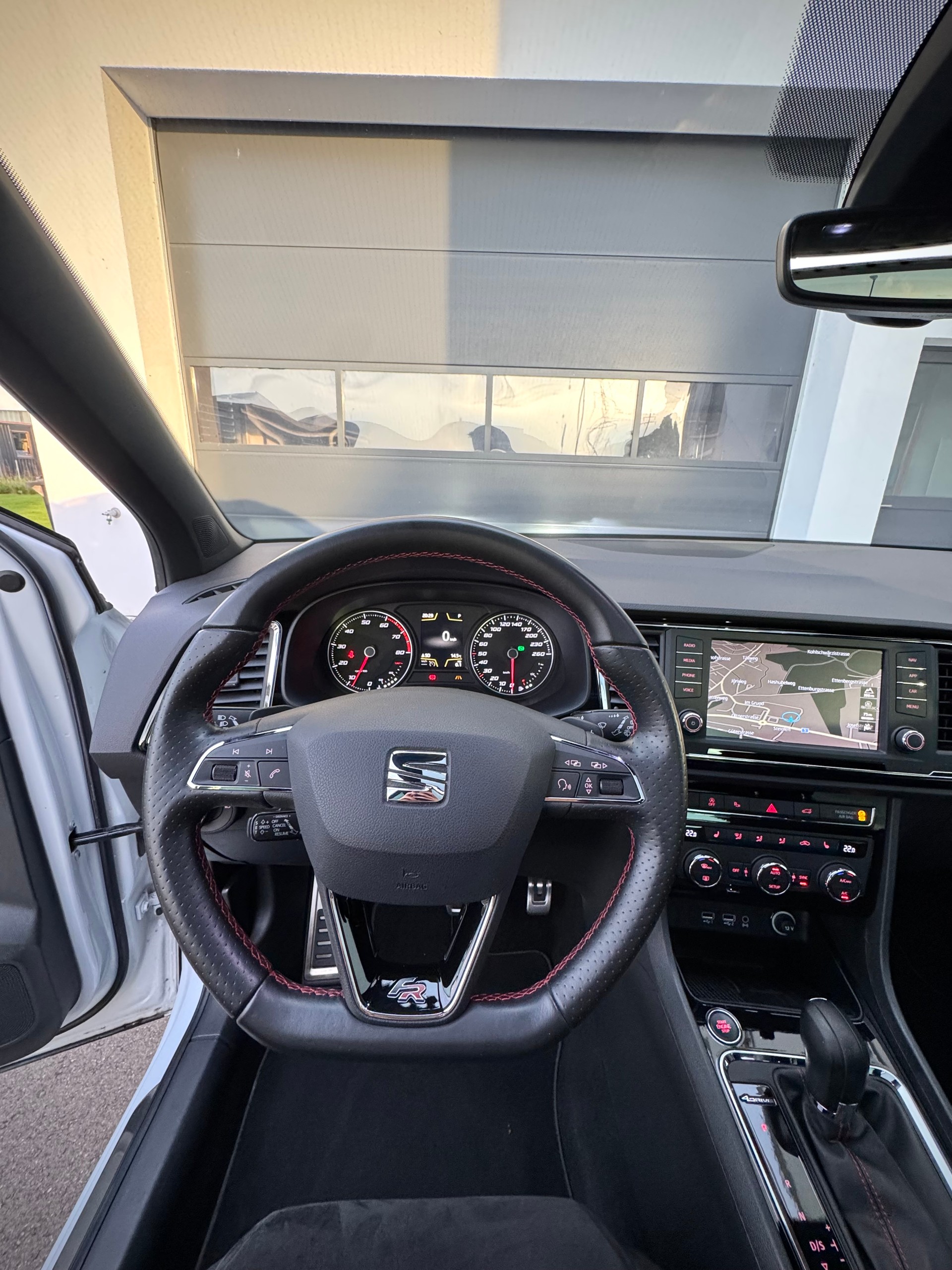 SEAT Ateca 2.0 TSI FR 4Drive DSG-image-9