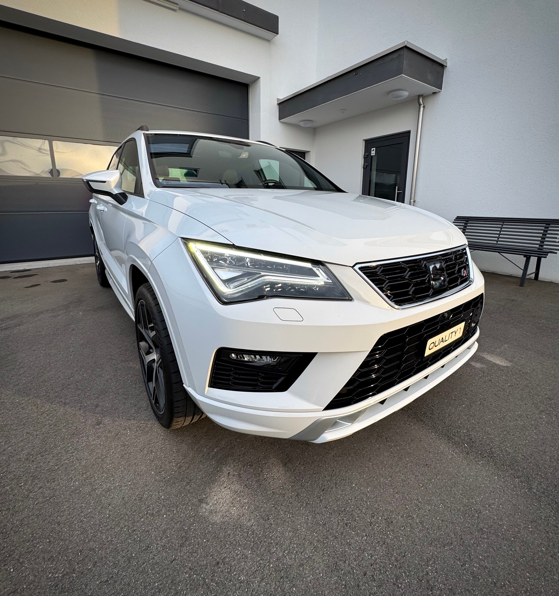SEAT Ateca 2.0 TSI FR 4Drive DSG-image-2
