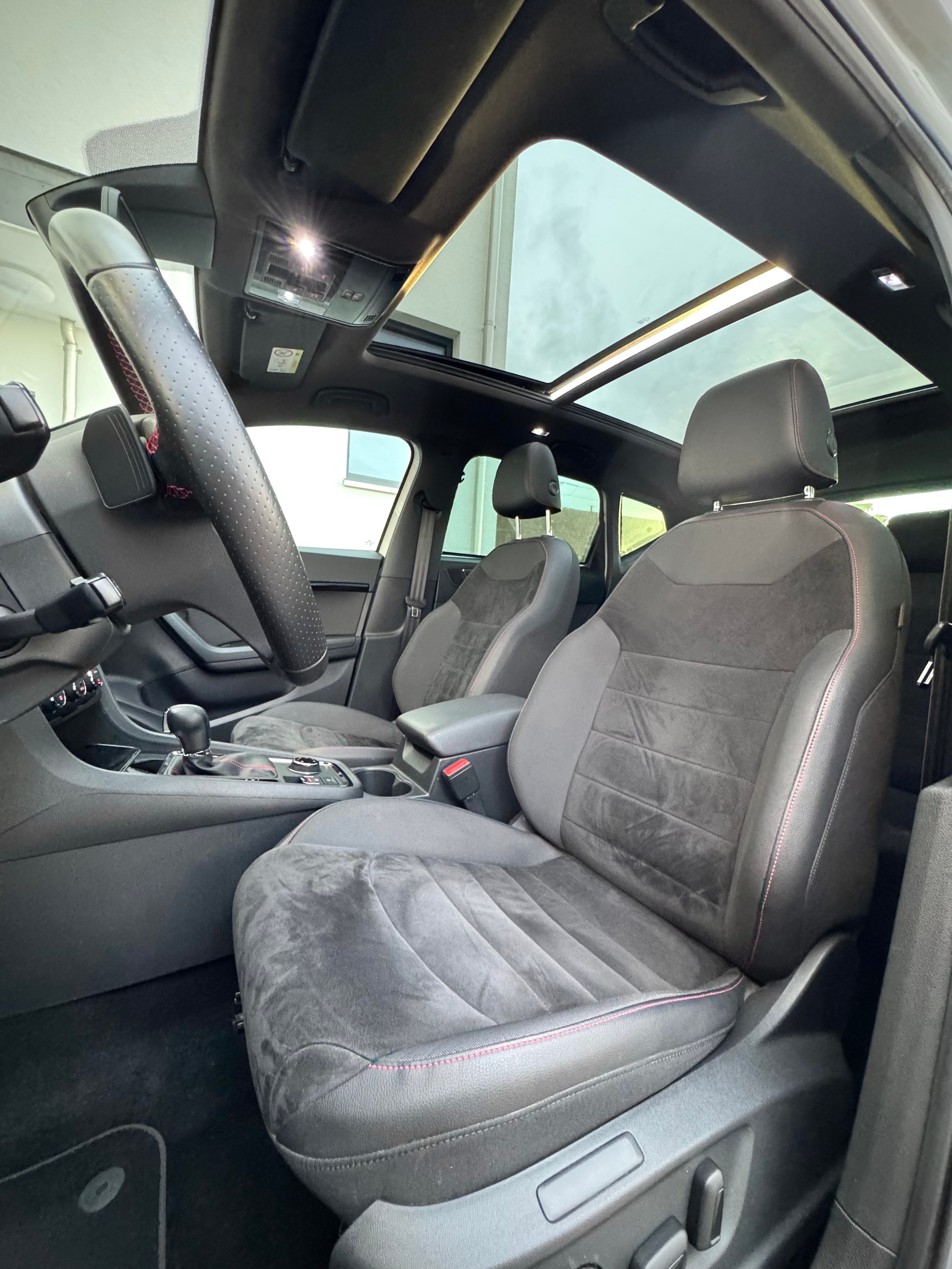 SEAT Ateca 2.0 TSI FR 4Drive DSG-image-11