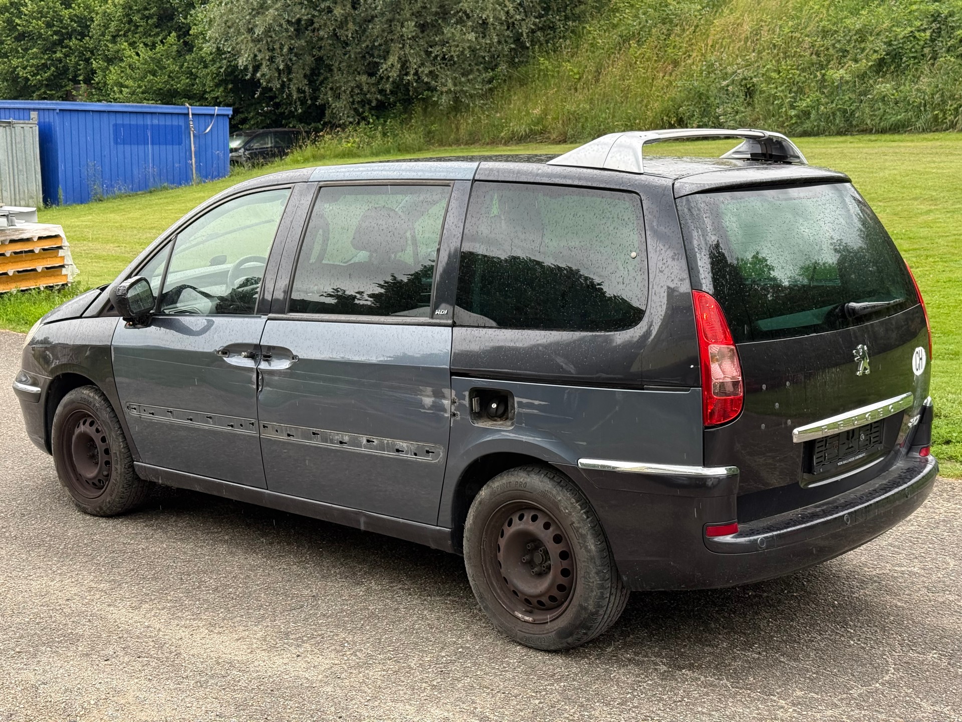 PEUGEOT 807 2.0 16V HDi (ST) Family+-image-3
