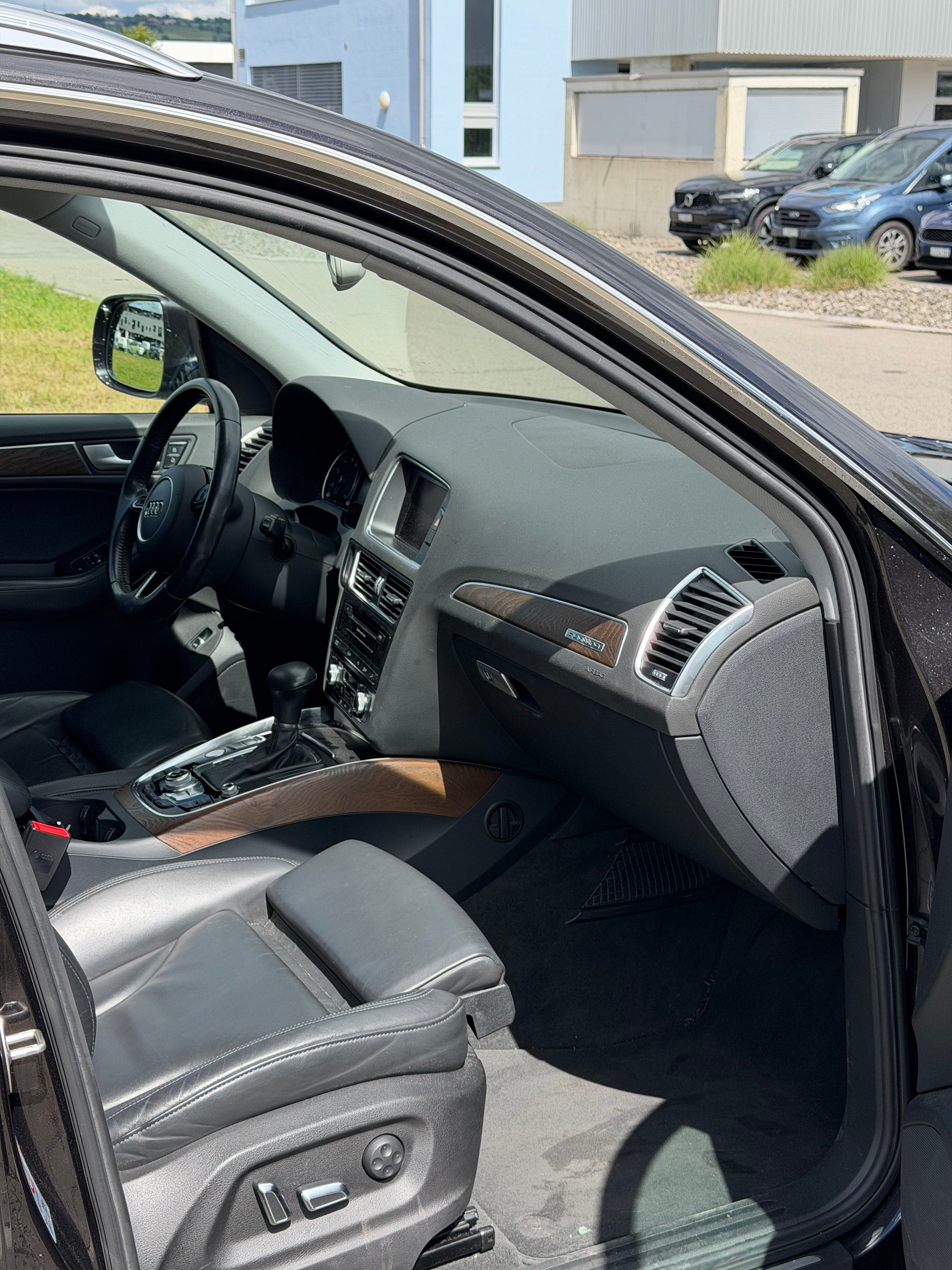 AUDI Q5 3.0 TFSI quattro tiptronic-image-6