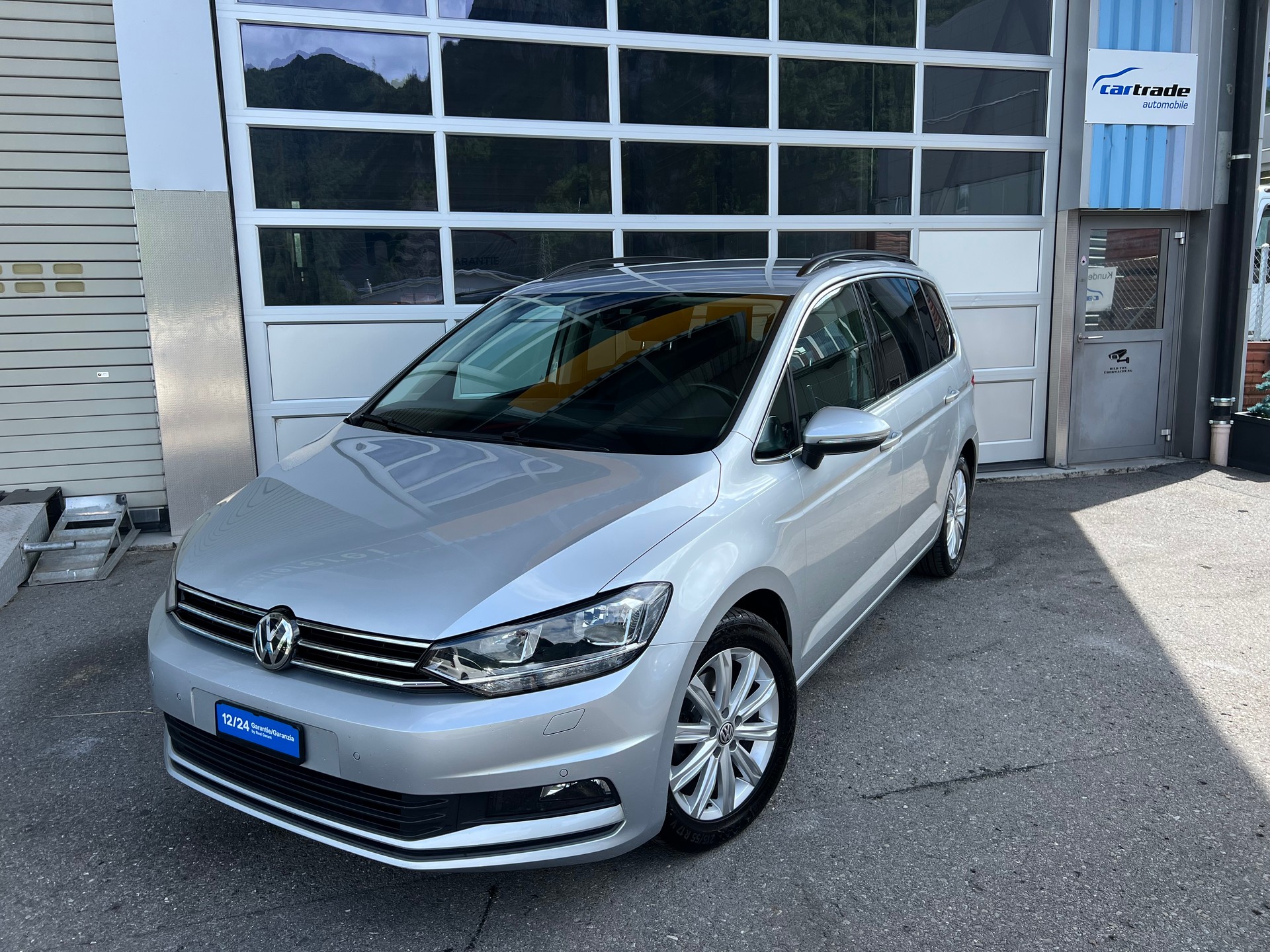 VW Touran 1.4 TSI Comfortline ** 7 Sitzer * Navigation * Rückfarhtkamera * 8 fach * frisch ab MFK * 1 Jahr Garantie möglich ***-image-0
