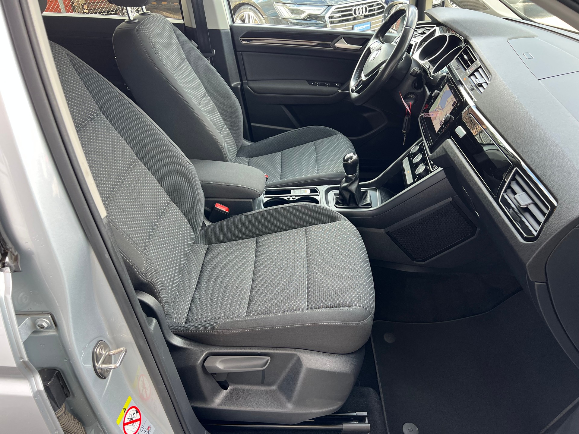 VW Touran 1.4 TSI Comfortline ** 7 Sitzer * Navigation * Rückfarhtkamera * 8 fach * frisch ab MFK * 1 Jahr Garantie möglich ***-image-15