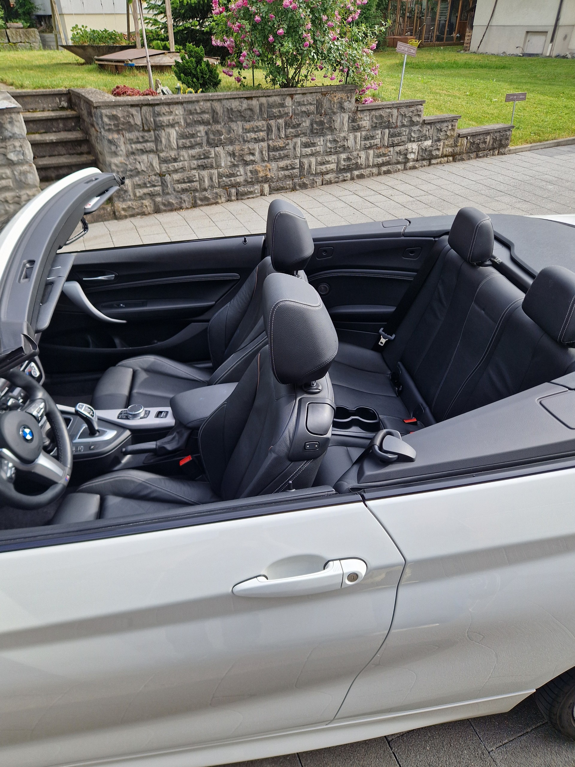 BMW M240i xDrive SAG-image-5