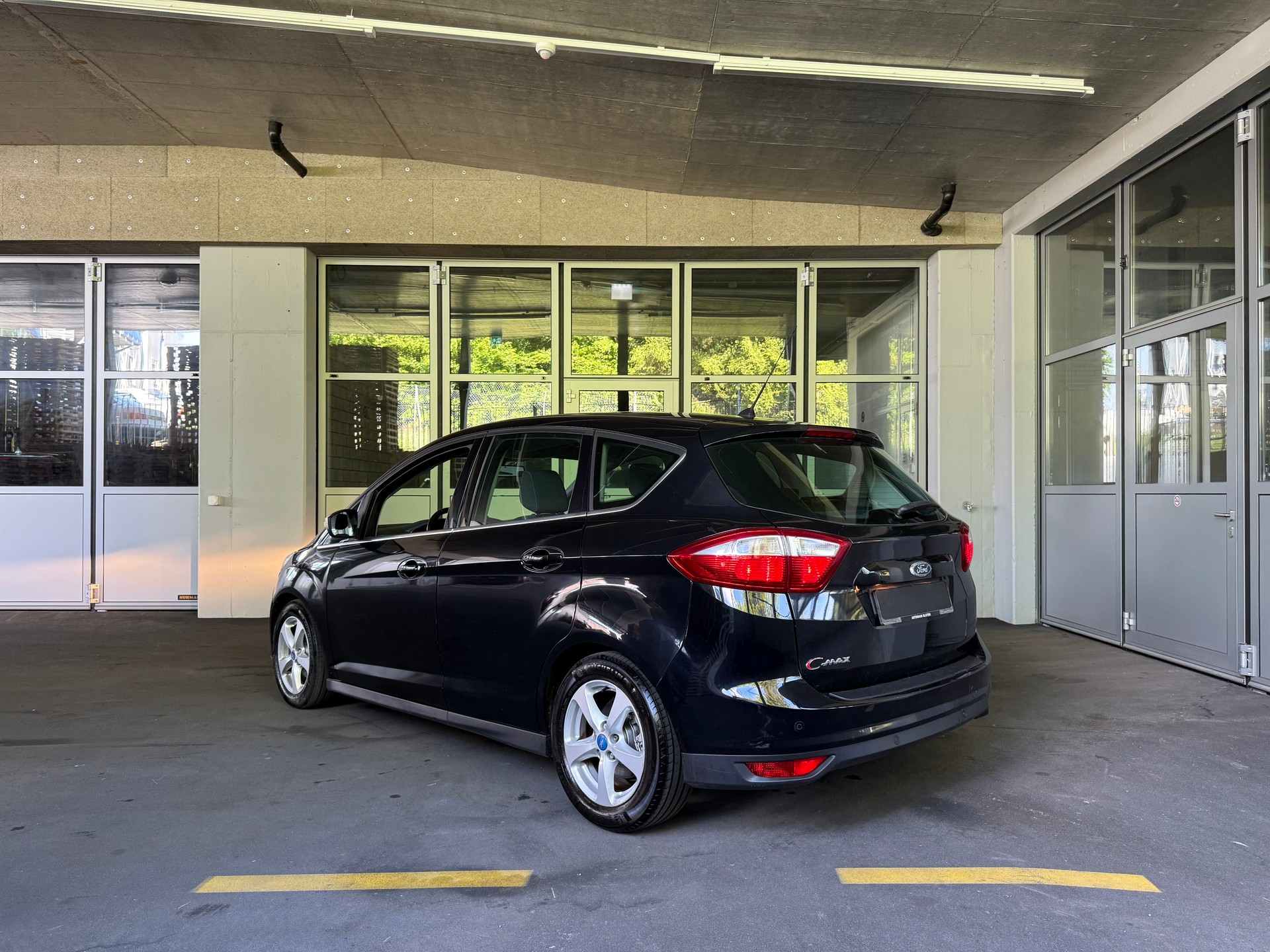 FORD C-Max 1.6 Ti-VCT Titanium-image-4