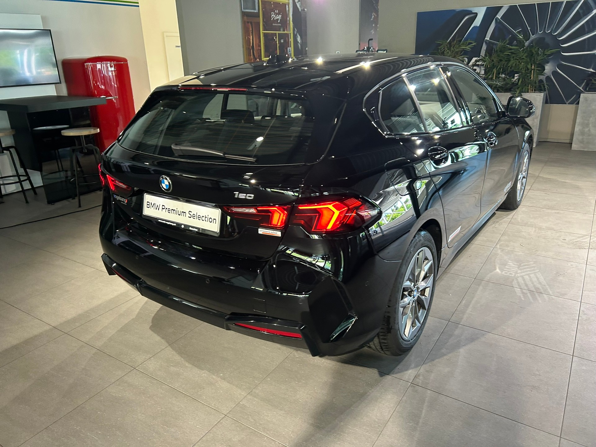 BMW 120 Steptronic-image-11