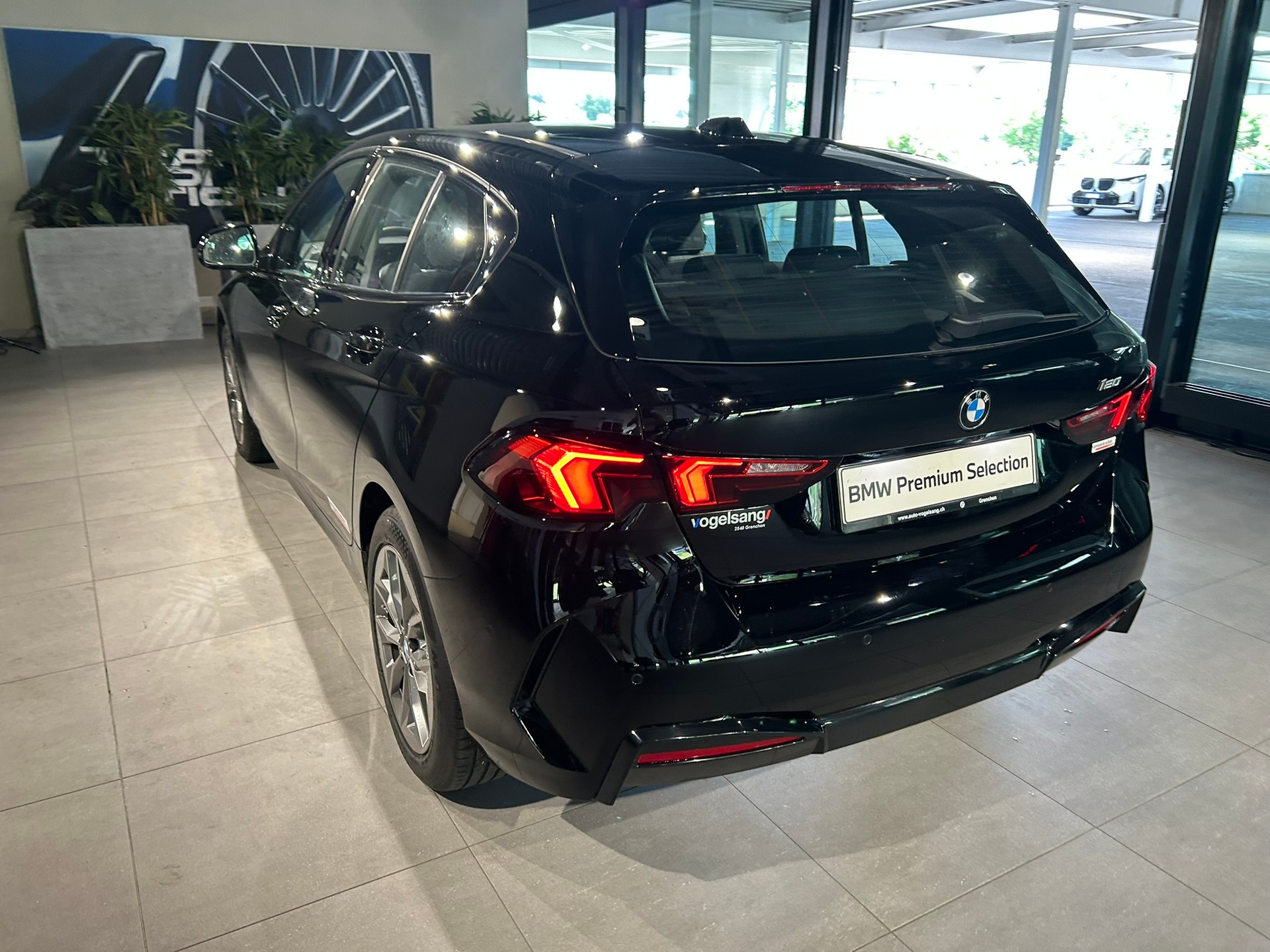 BMW 120 Steptronic-image-6