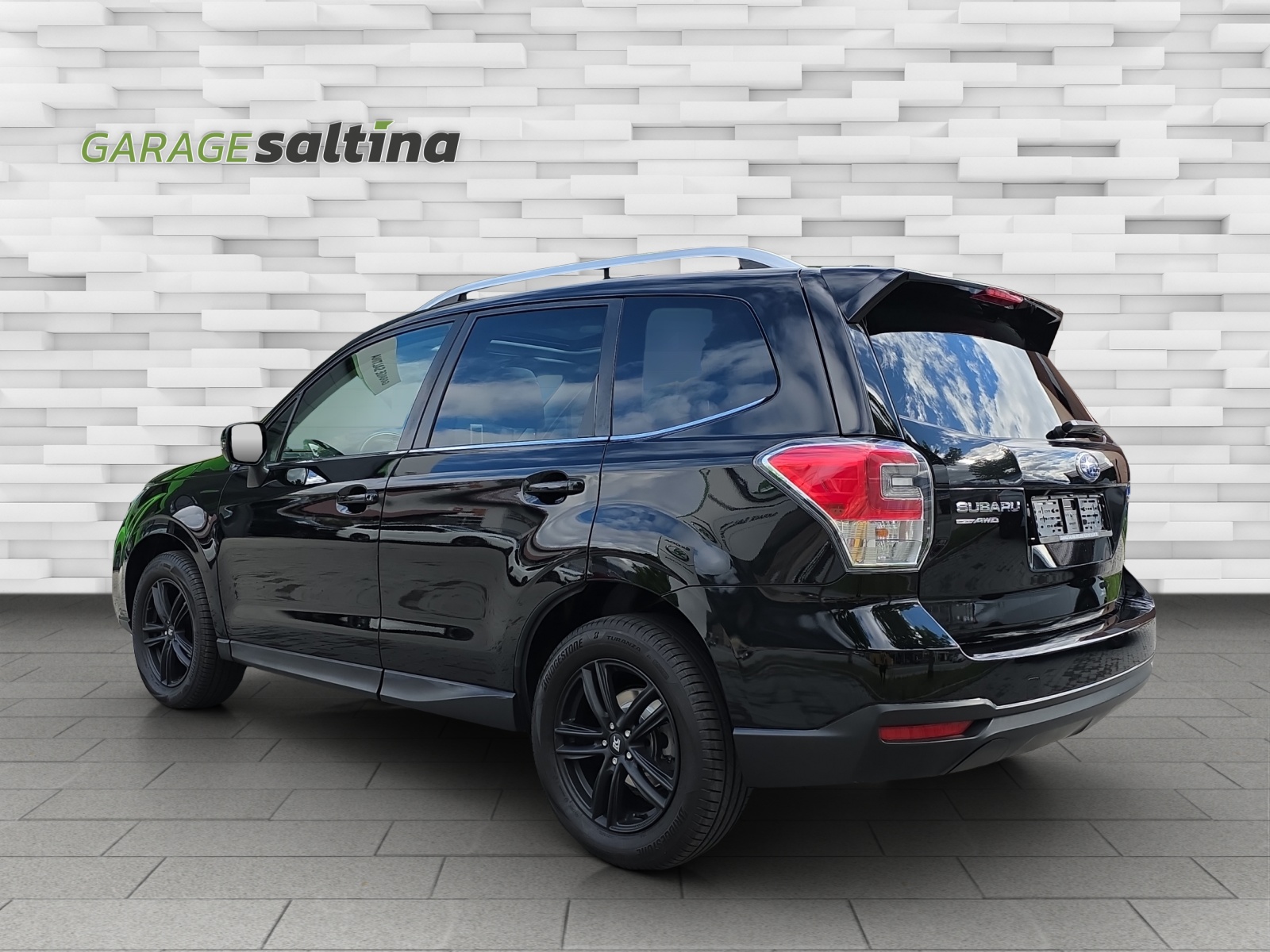 SUBARU Forester 2.0D Advantage Lineatronic-showroom-element-1
