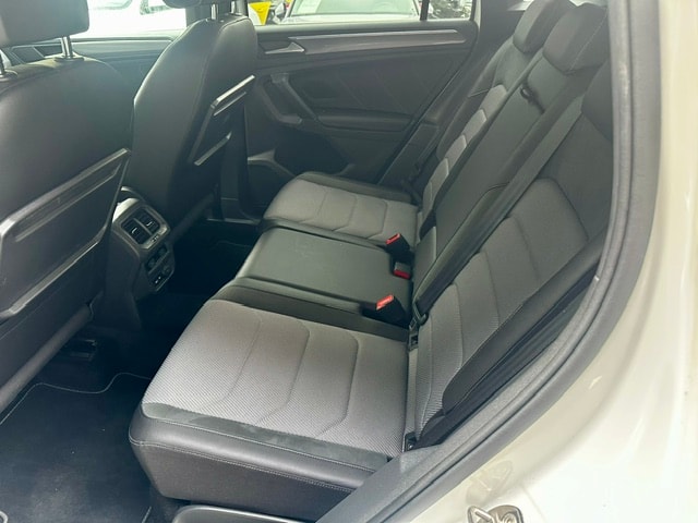 VW Tiguan 2.0 TDI SCR Highline 4Motion DSG-image-12