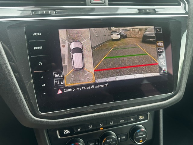 VW Tiguan 2.0 TDI SCR Highline 4Motion DSG-image-15