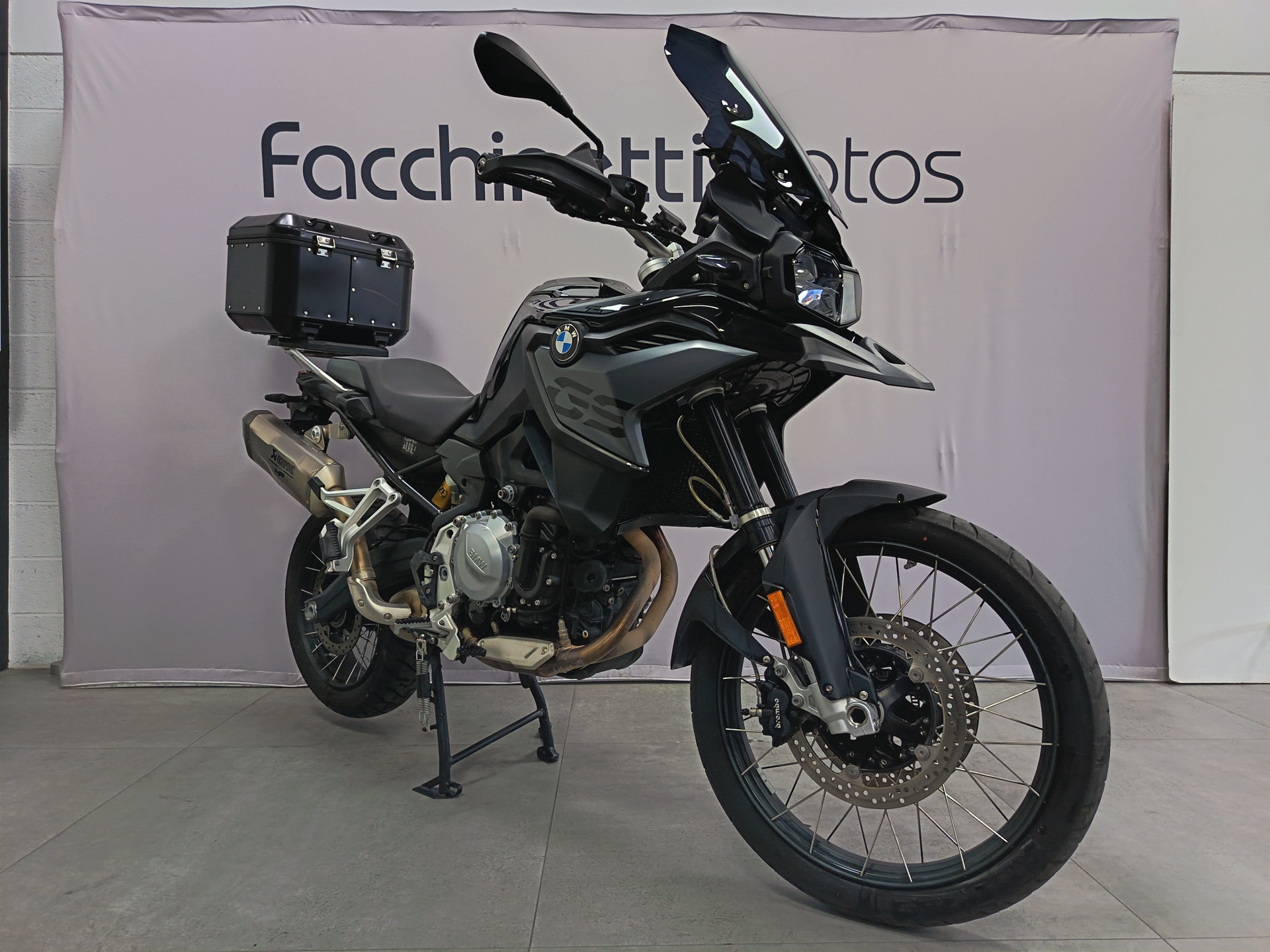 BMW F 850 GS Triple Black-showroom-element-1