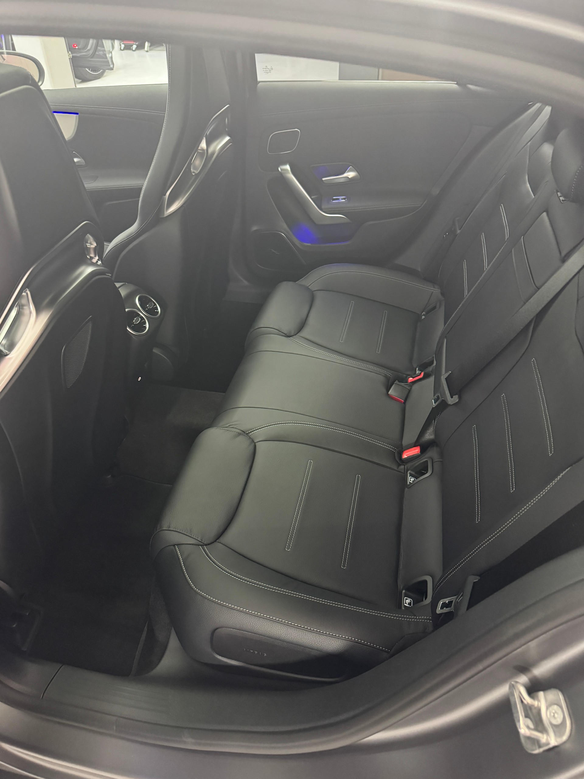 MERCEDES-BENZ A AMG 45 S 4Matic+-image-12