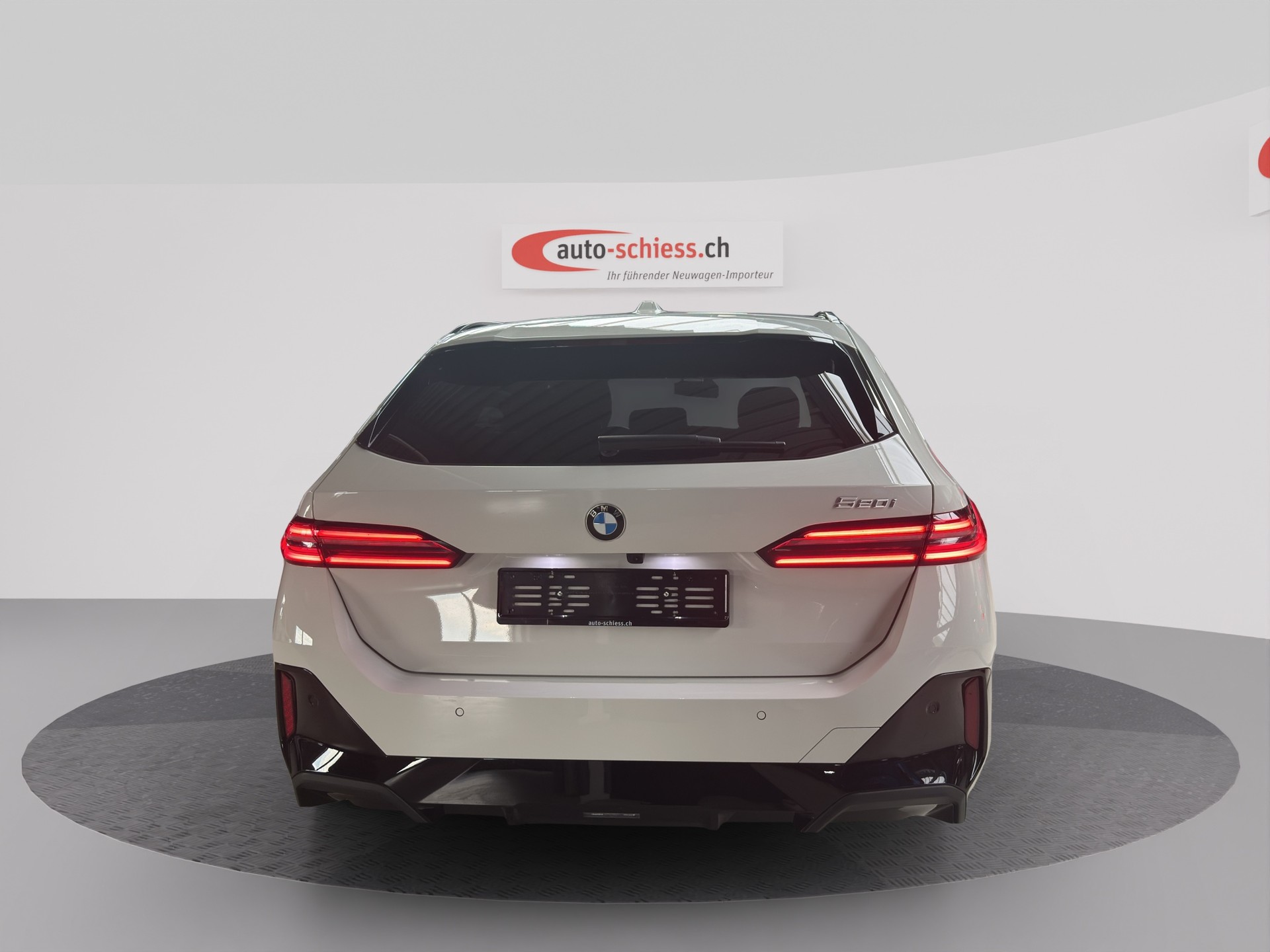 BMW 520i M Sport M Sport Pro Mild Hybrid-image-3
