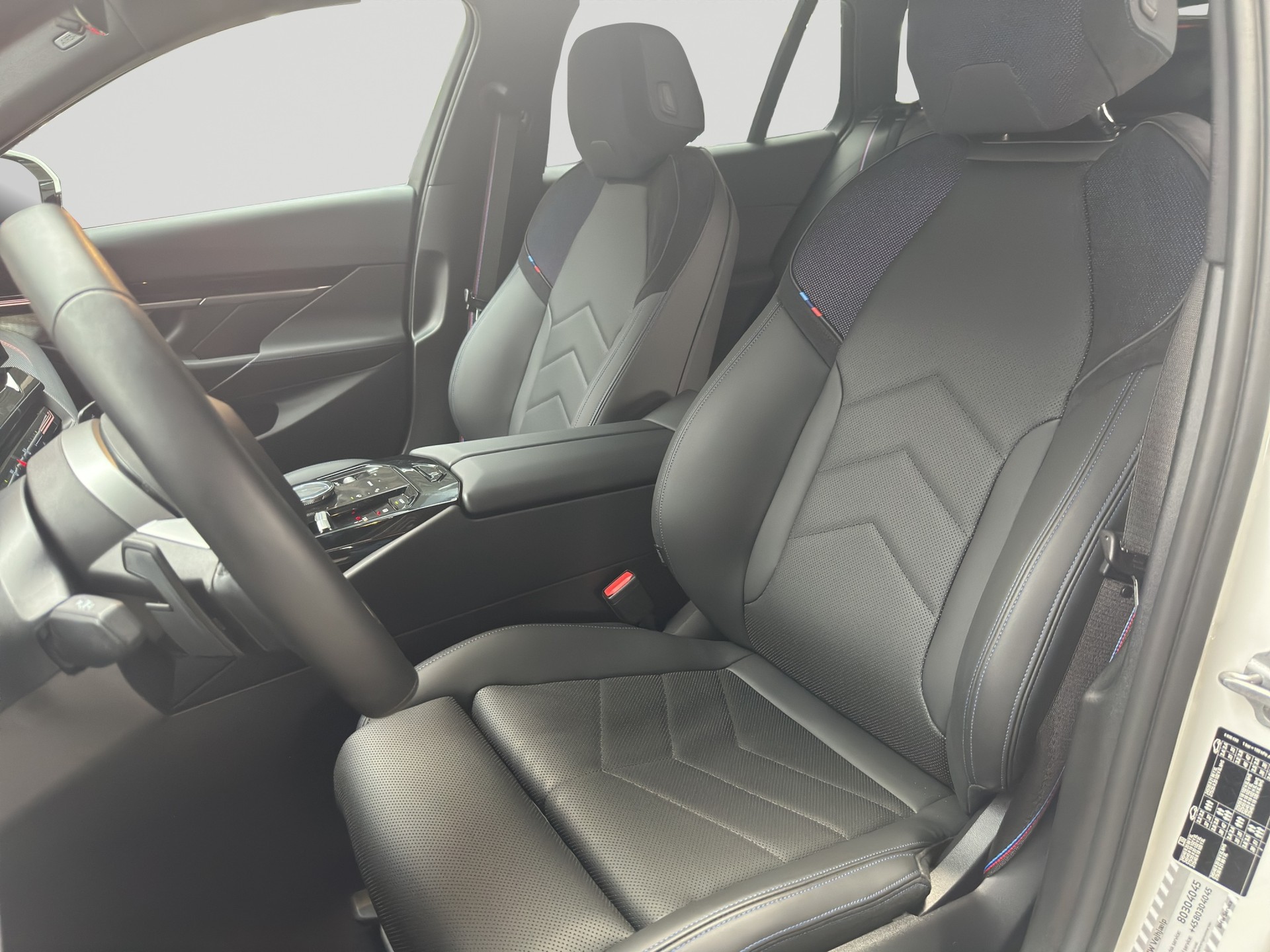 BMW 520i M Sport M Sport Pro Mild Hybrid-image-5