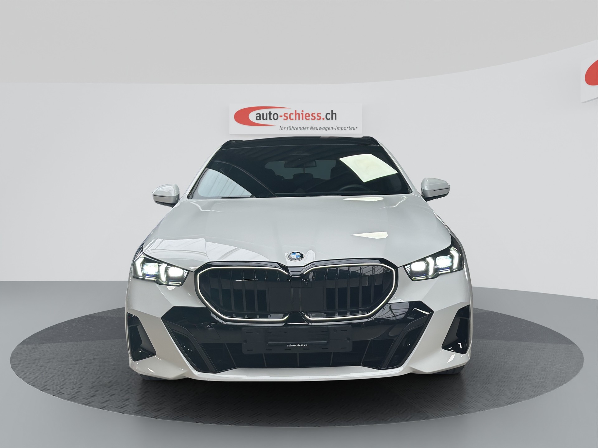 BMW 520i M Sport M Sport Pro Mild Hybrid-image-1