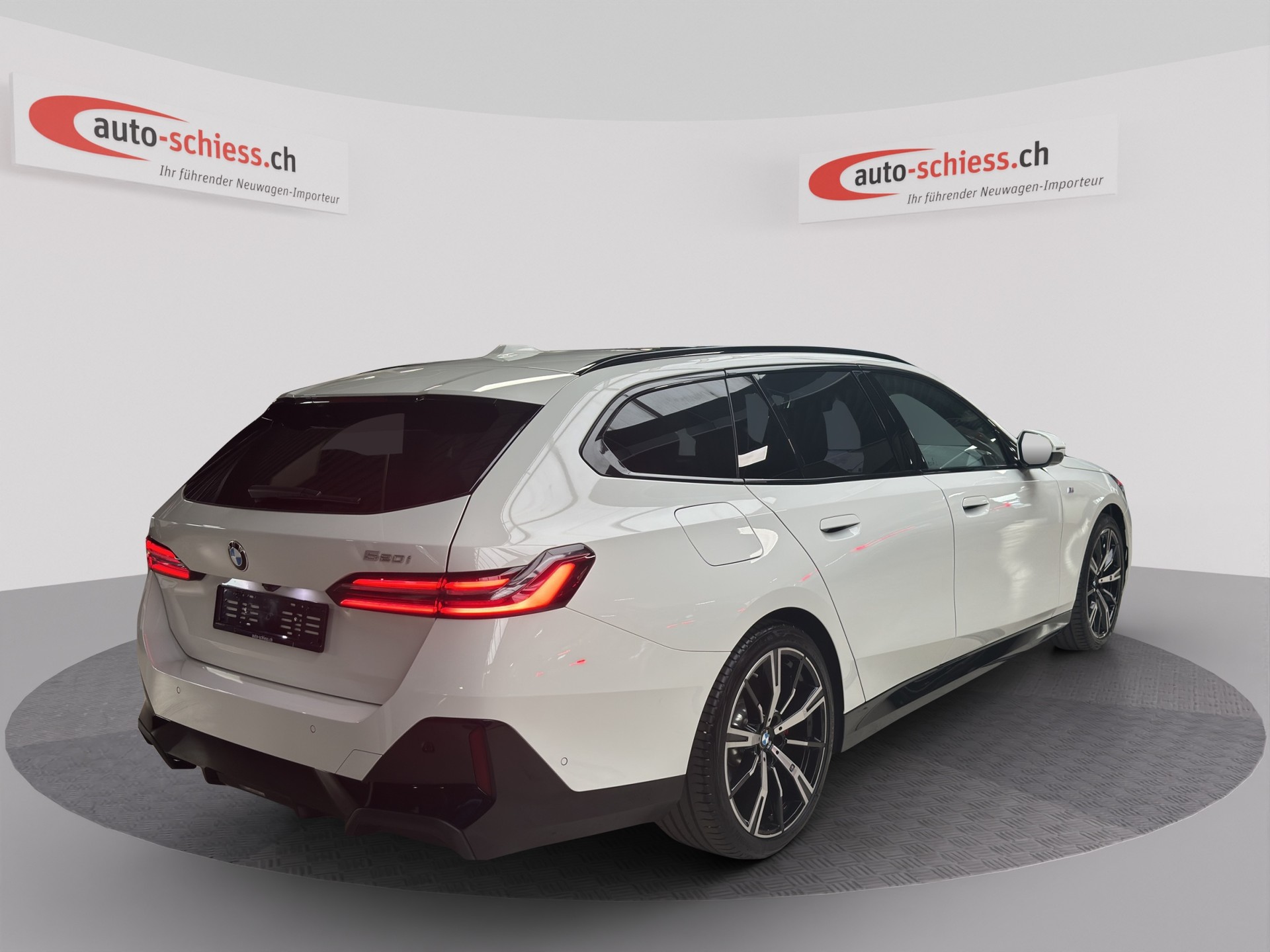 BMW 520i M Sport M Sport Pro Mild Hybrid-image-4