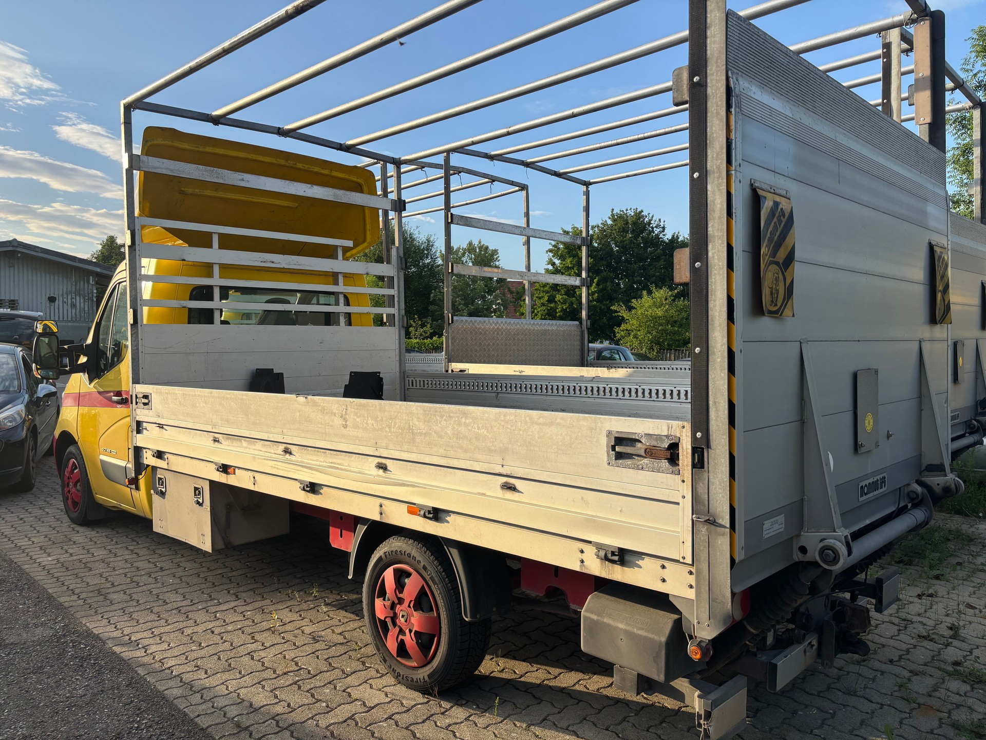 RENAULT Master T35 ENERGY 2.3dCi 165 L2-image-1