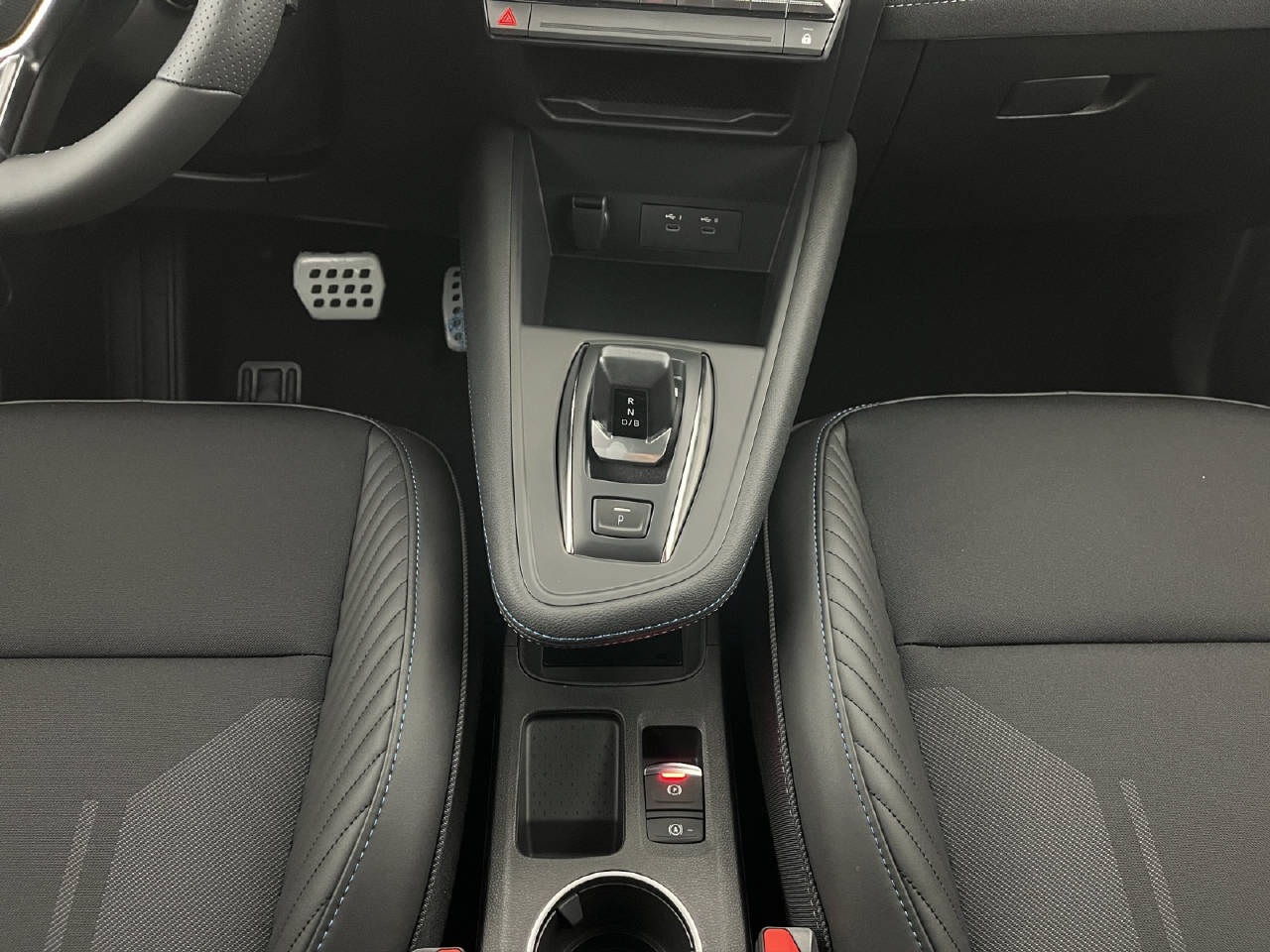RENAULT Captur 1.8 E-Tech esprit Alpine-image-13