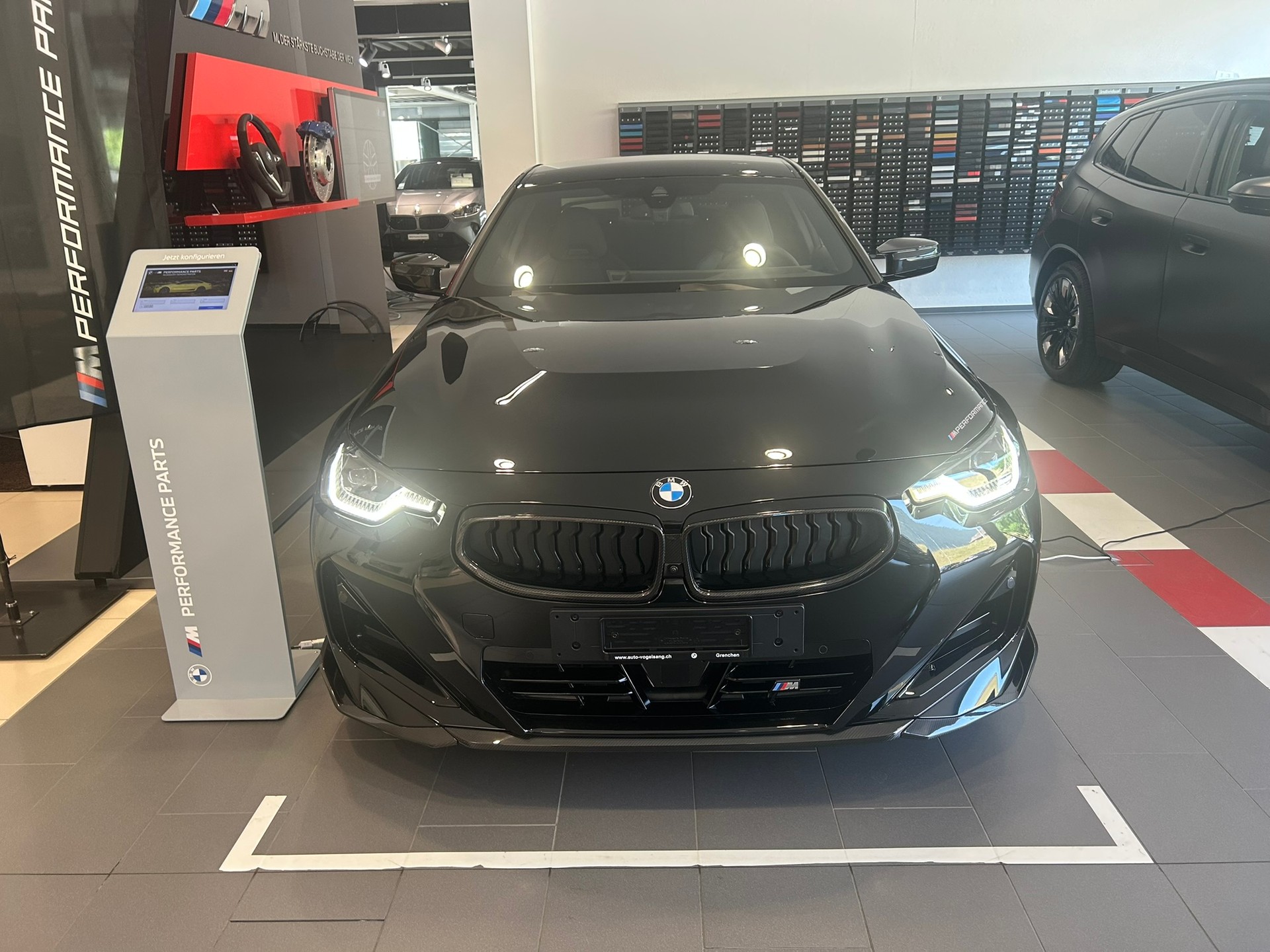 BMW M240i xDrive M Sport Pro Steptronic-image-4