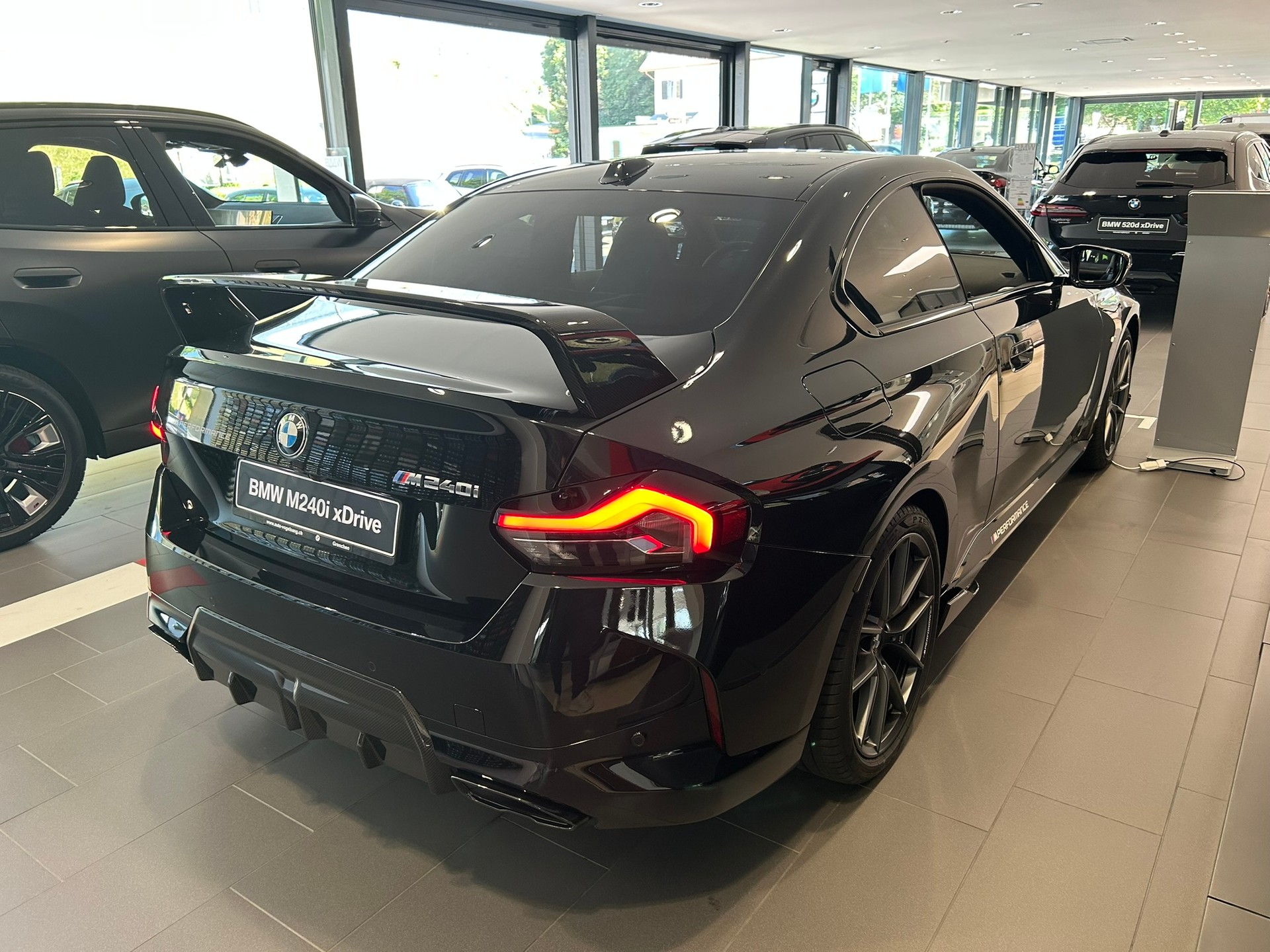 BMW M240i xDrive M Sport Pro Steptronic-image-7