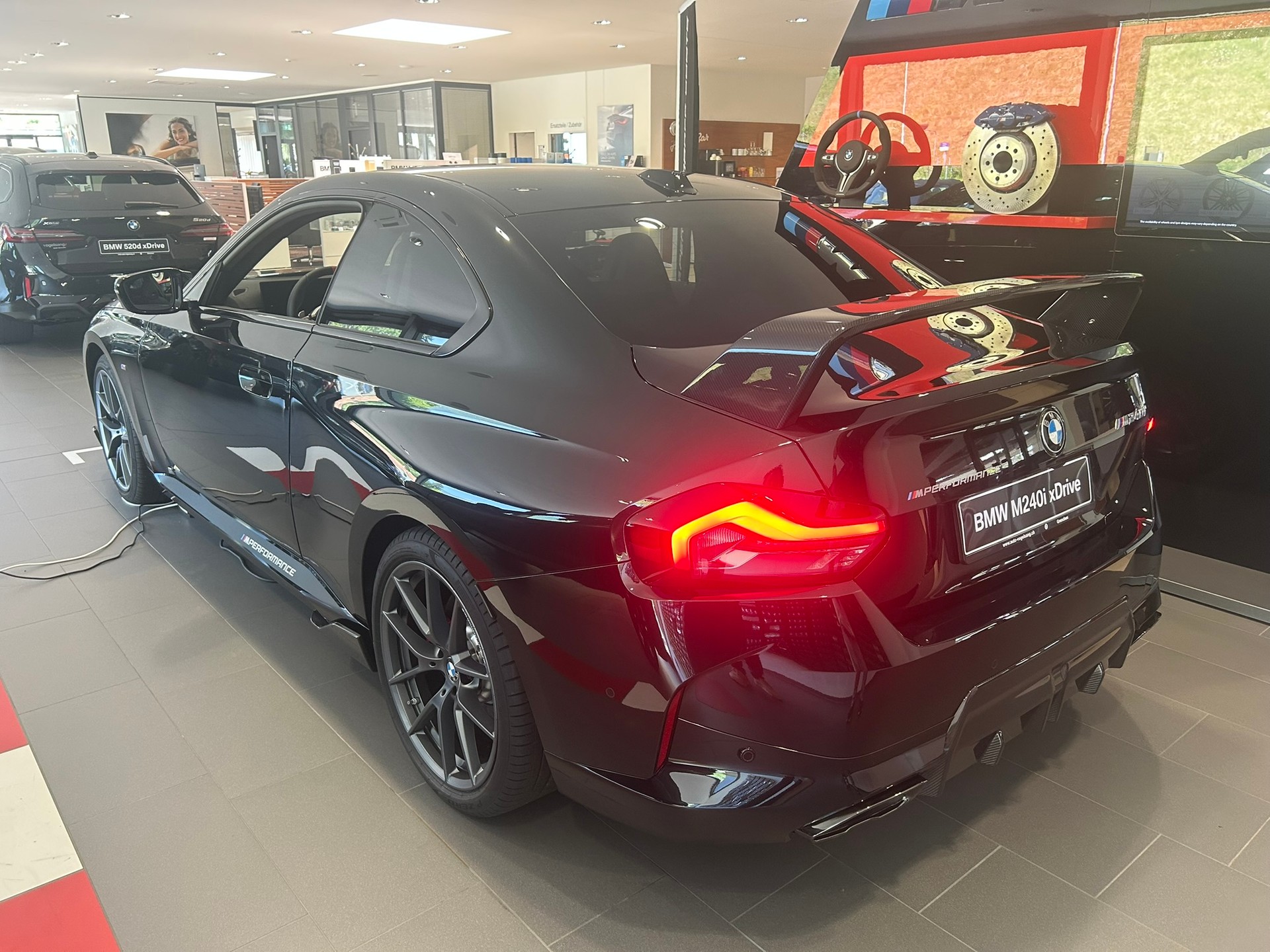 BMW M240i xDrive M Sport Pro Steptronic-image-6