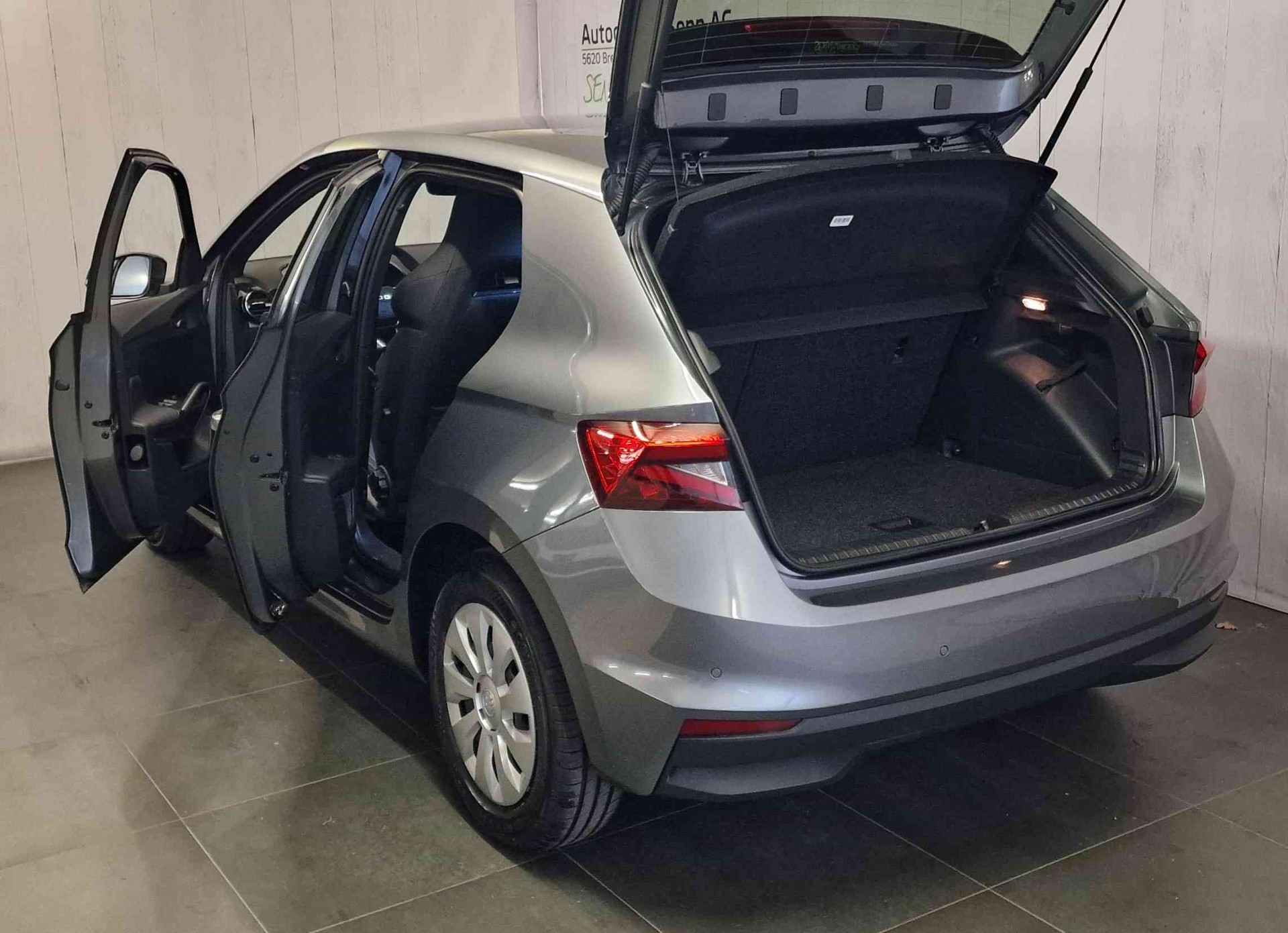 SKODA Fabia 1.0 TSI Selection DSG-image-16